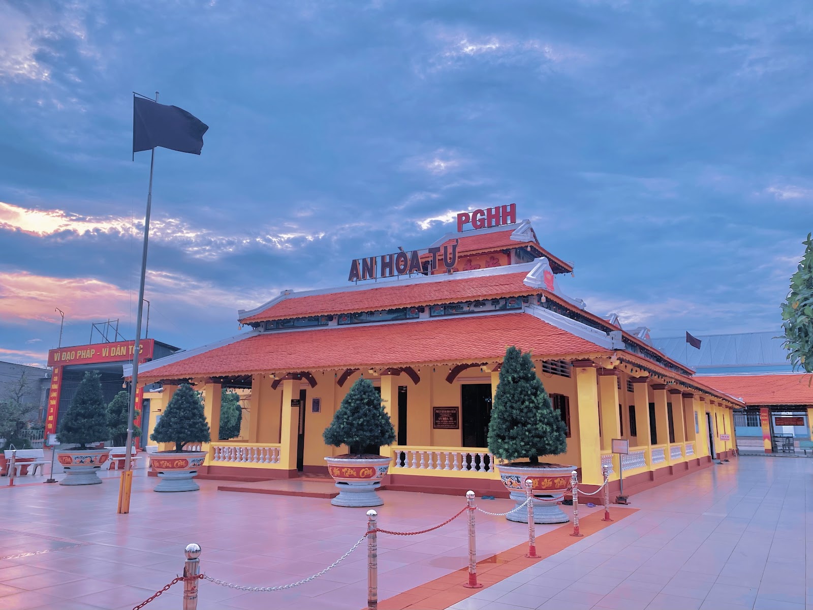 An Hoà Tự
