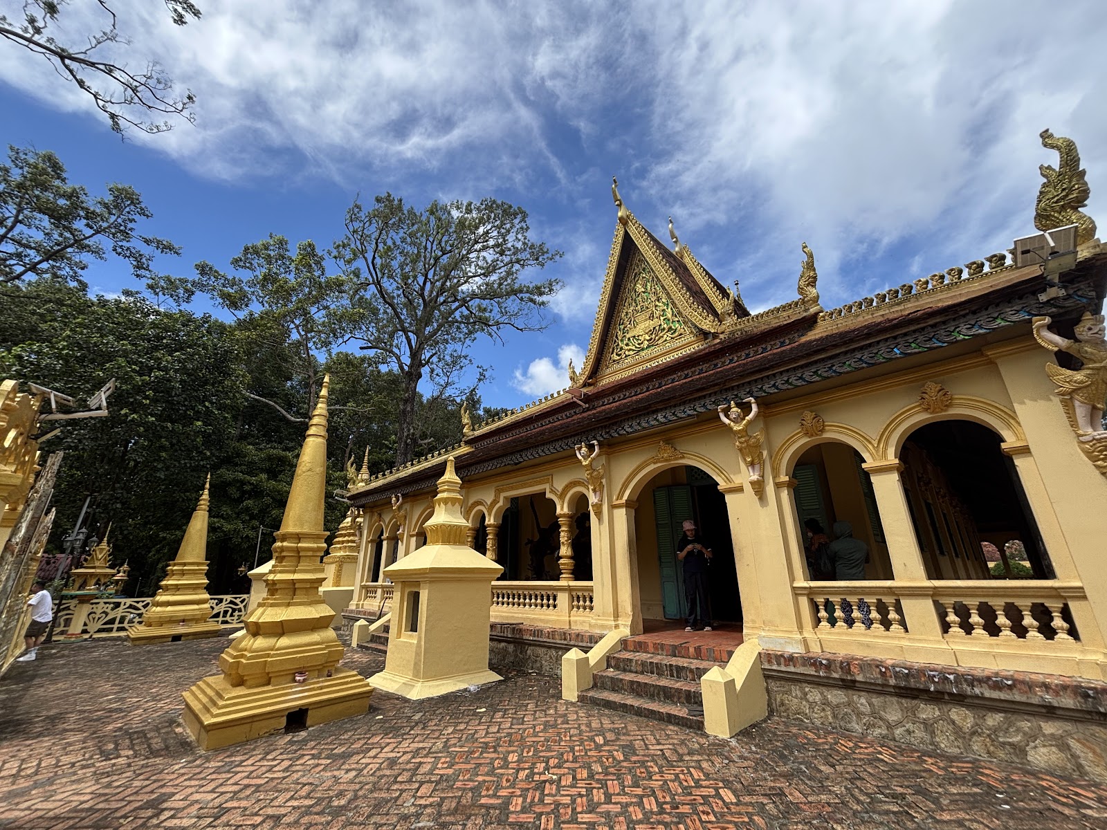 Chùa Khmer chùa Âng