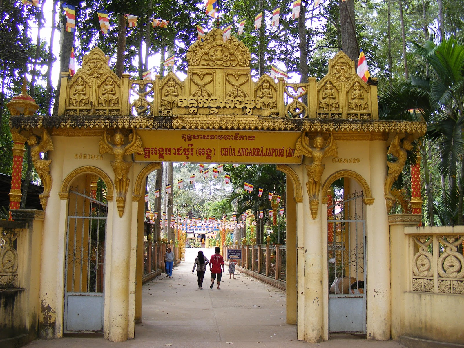 Chùa Khmer chùa Âng
