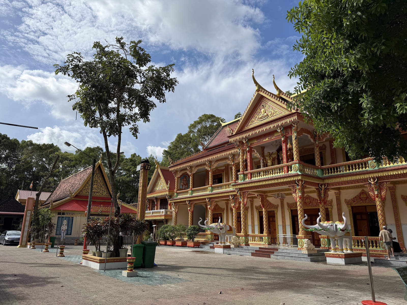 Chùa Khmer chùa Âng