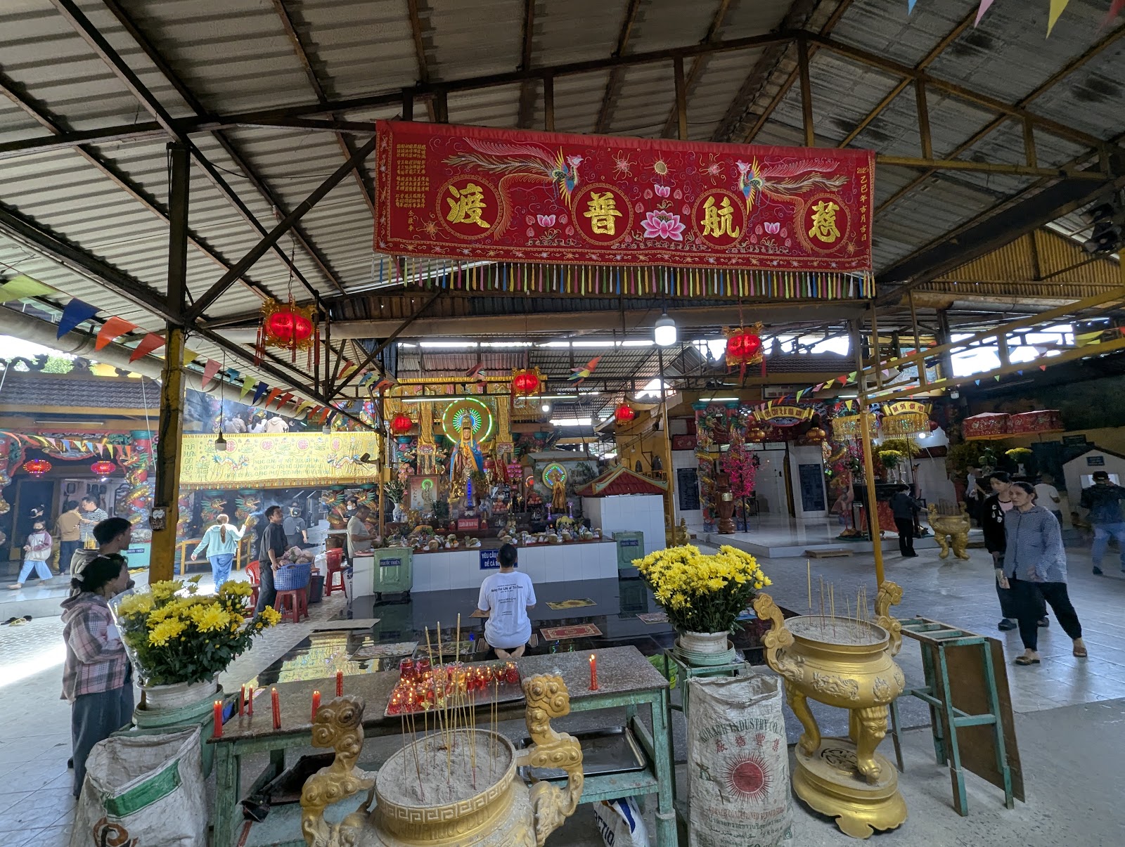 Miếu Bà Châu Đốc 2