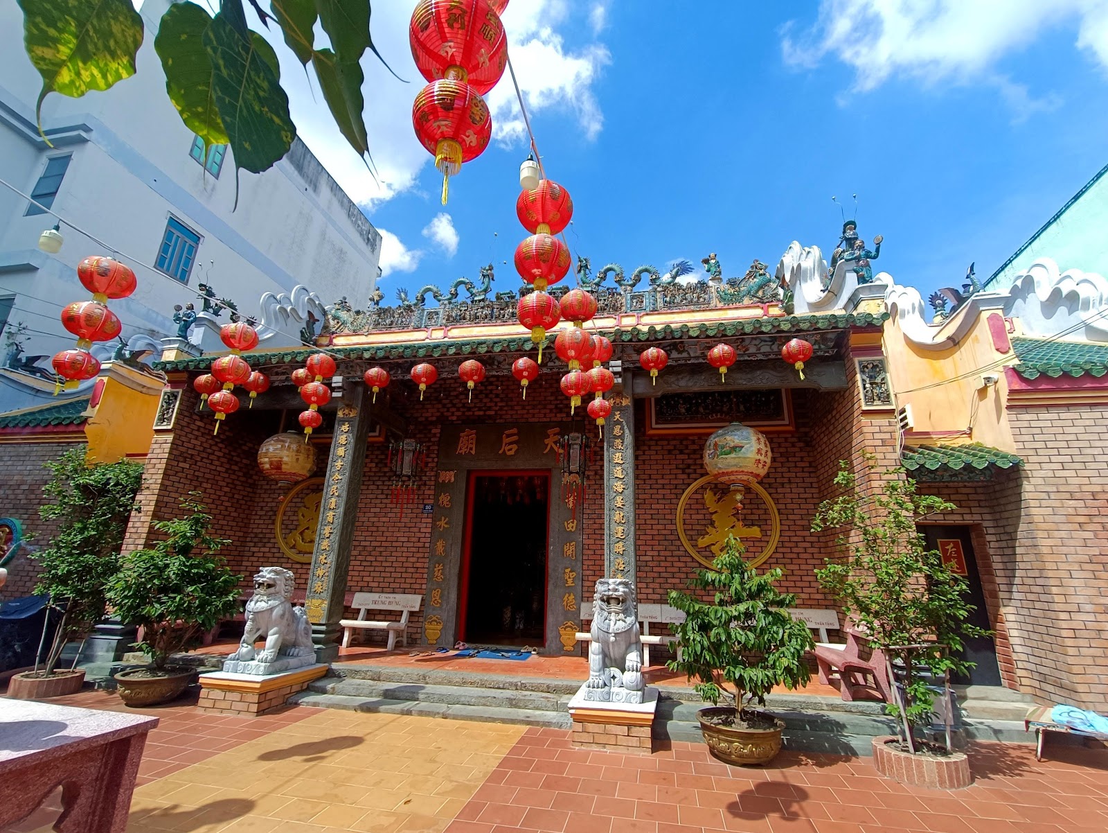 Chùa Bà Thiên Hậu Quảng Đông 廣肇天后古廟