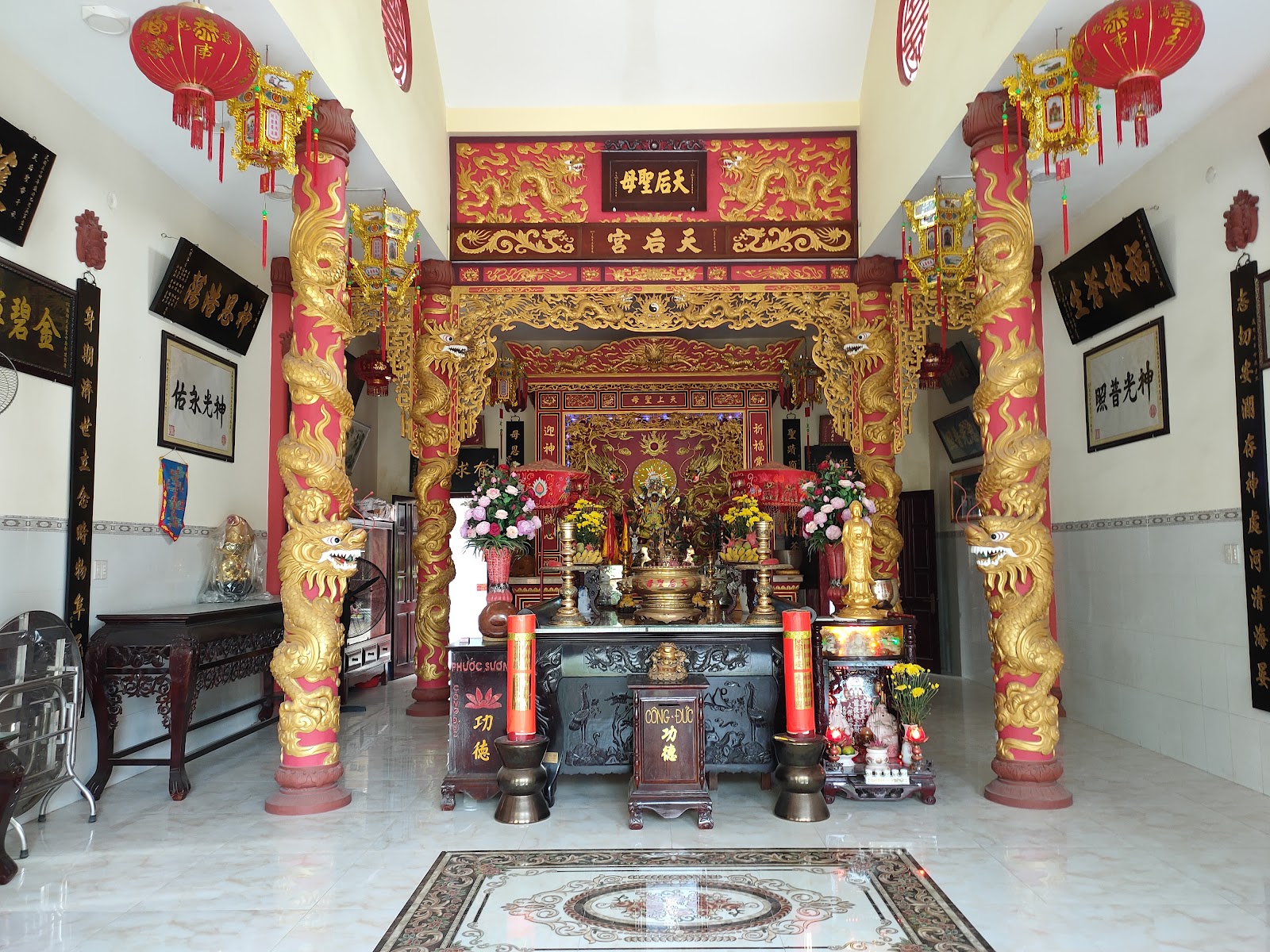 Chùa Bà Thiên Hậu Thánh Mẫu Phúc Triều Thành phố Nha Trang 芽莊福潮天后聖母廟