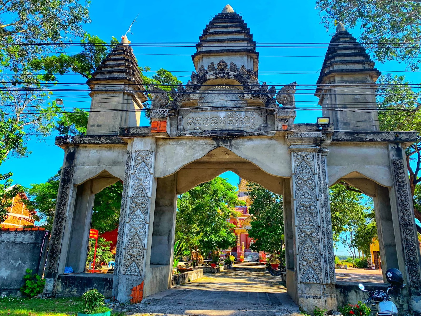Chùa Botum Kirirangsay
