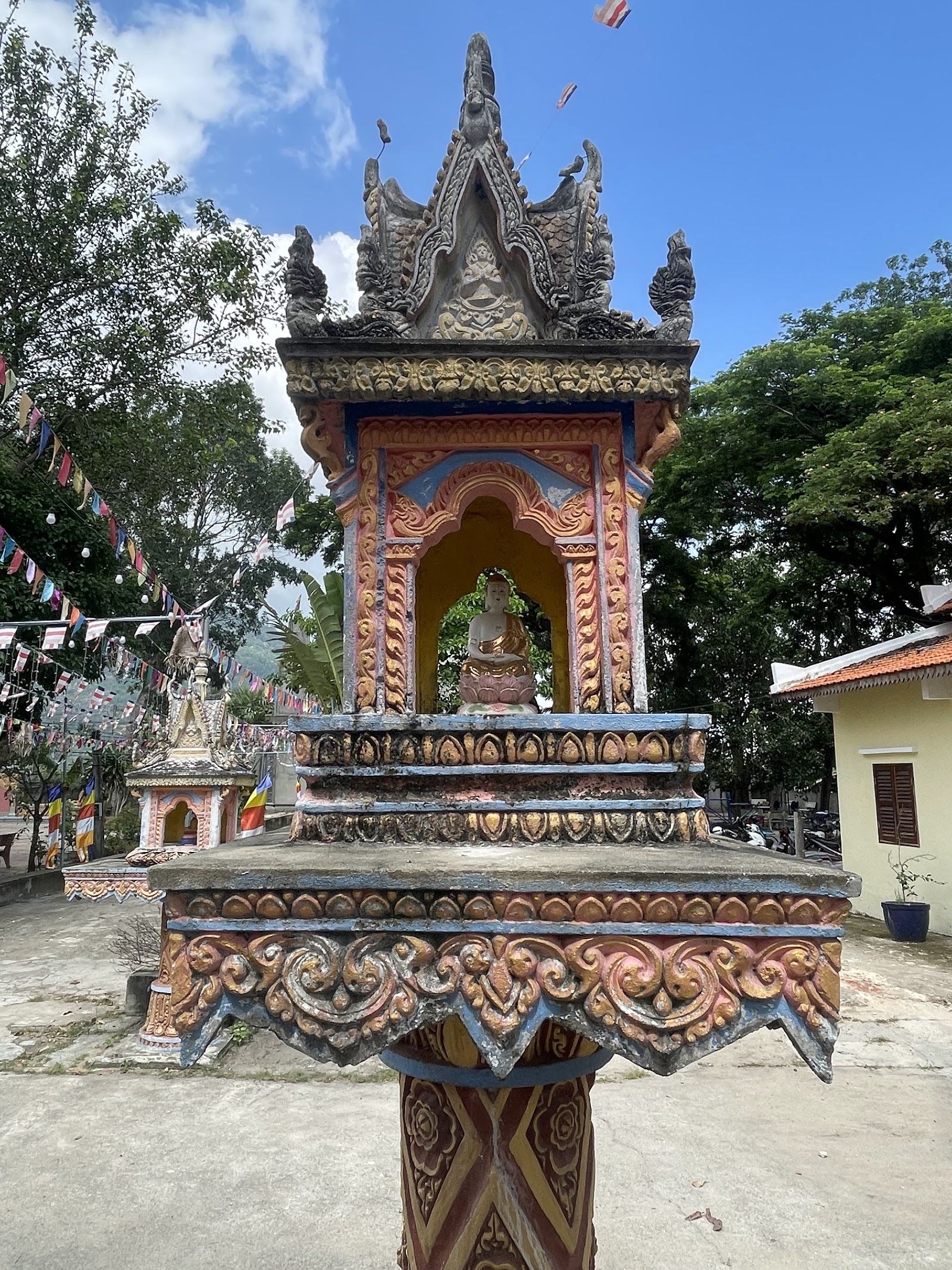 Chùa Botum Kirirangsay