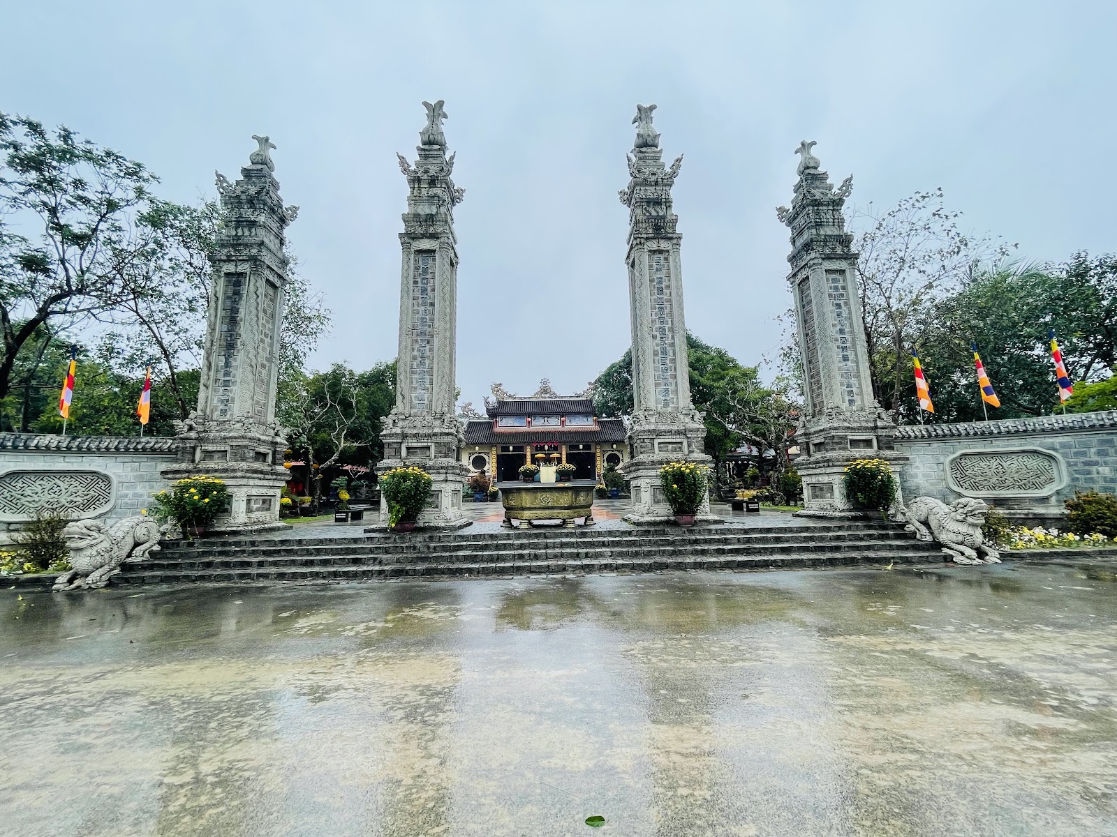 Chùa Diêm Phụng