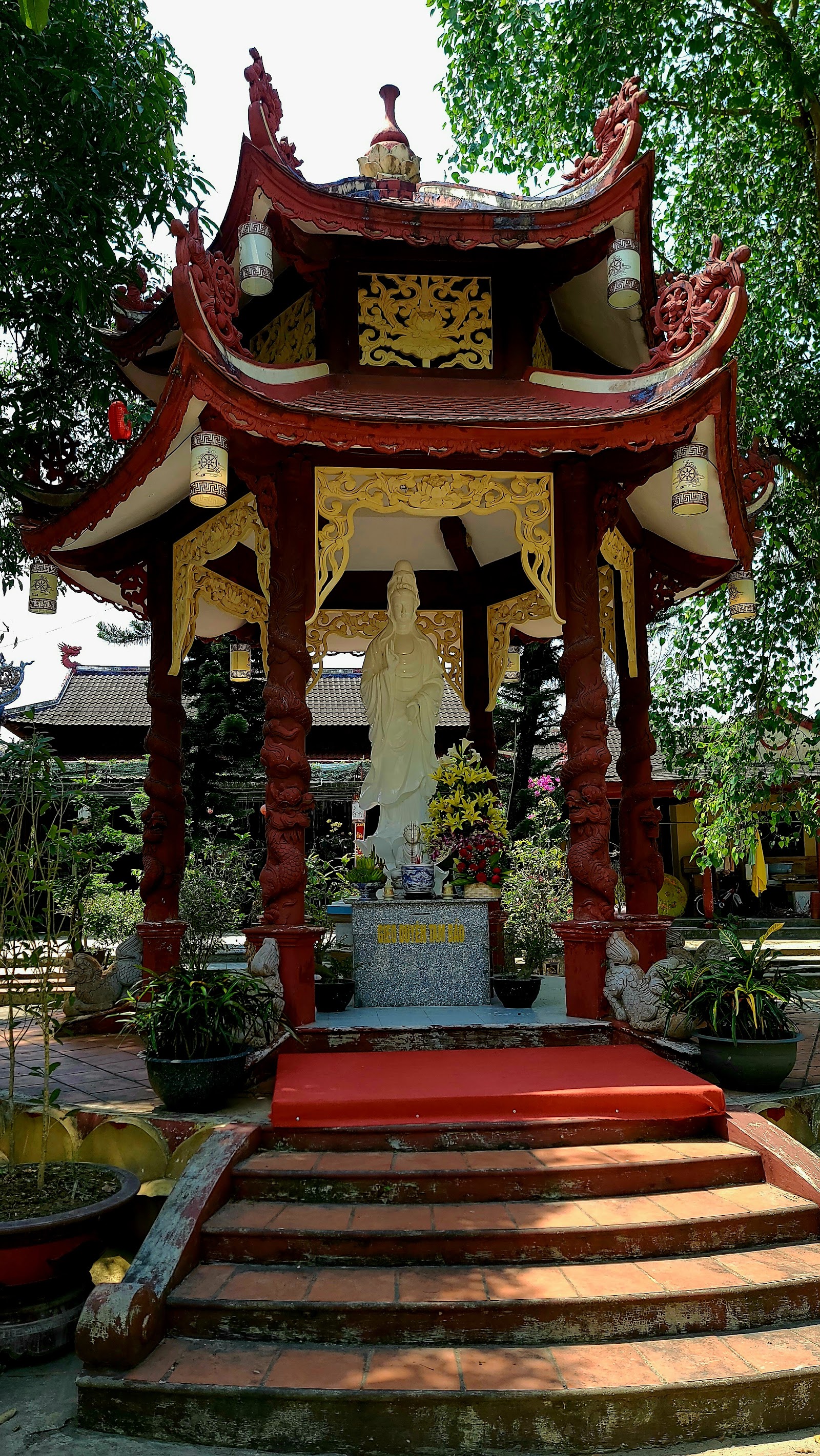 Chùa Diêm Phụng