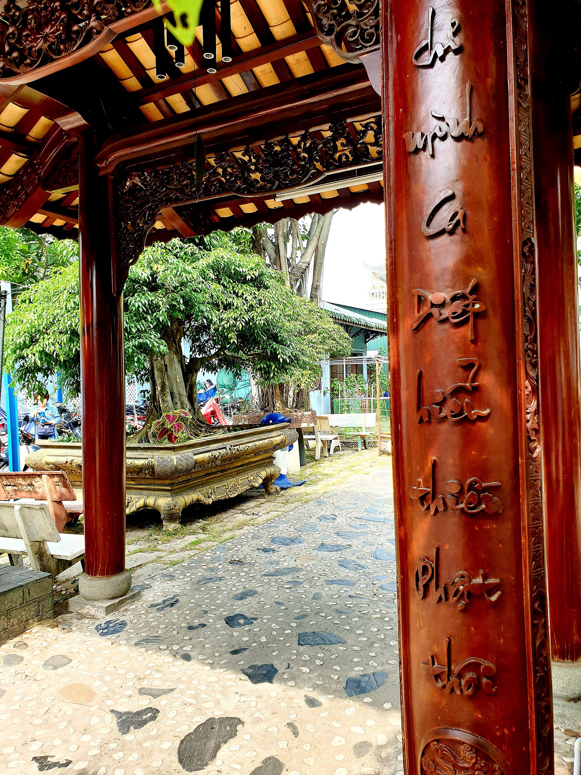 Chùa Diệu Pháp (Cổng mái) (8)