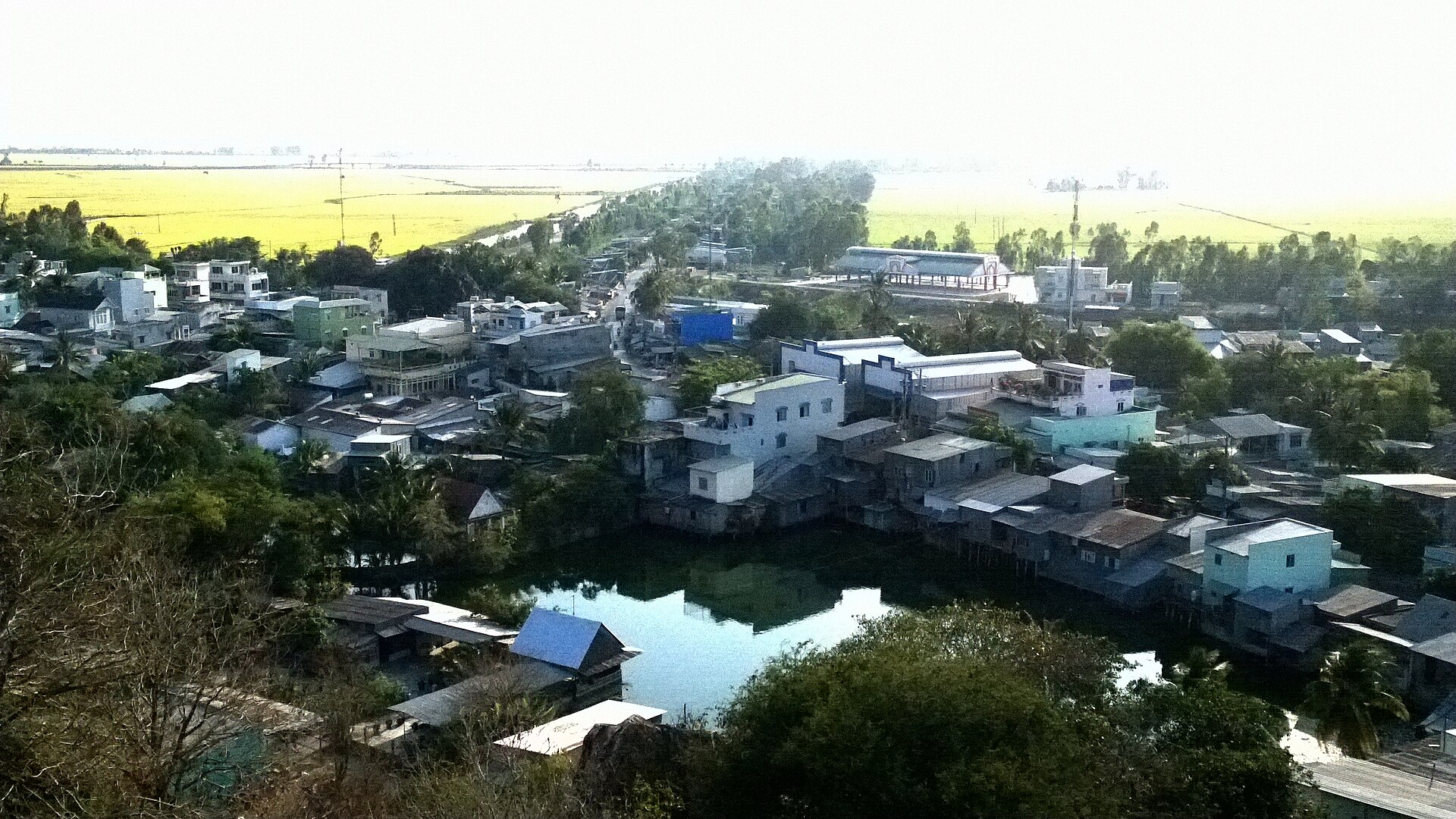 Khu dan cu chan nui sam, Chùa hang, Chau Doc , angiang, Vietnam - panoramio