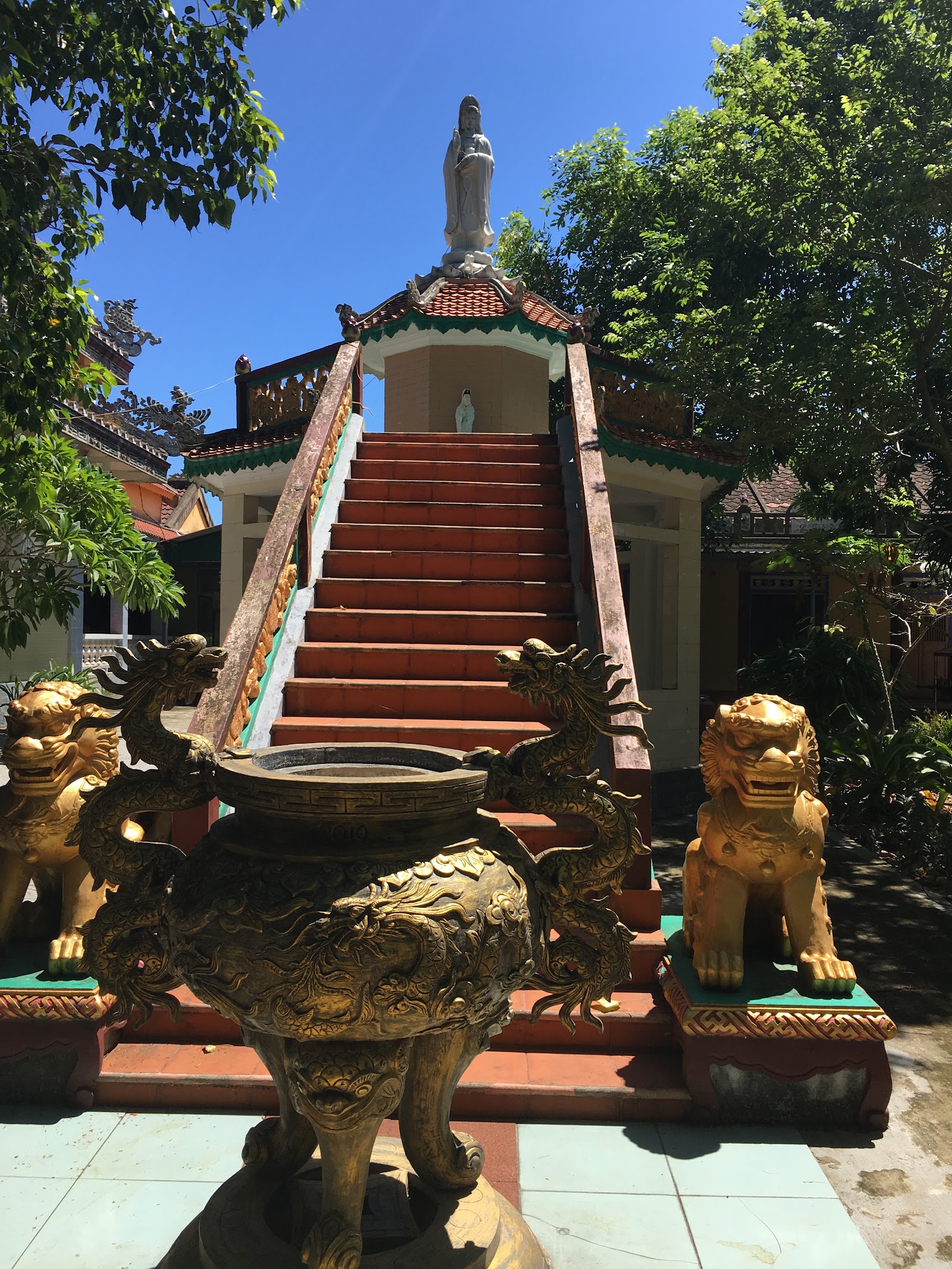 Chùa làng Hải Triều