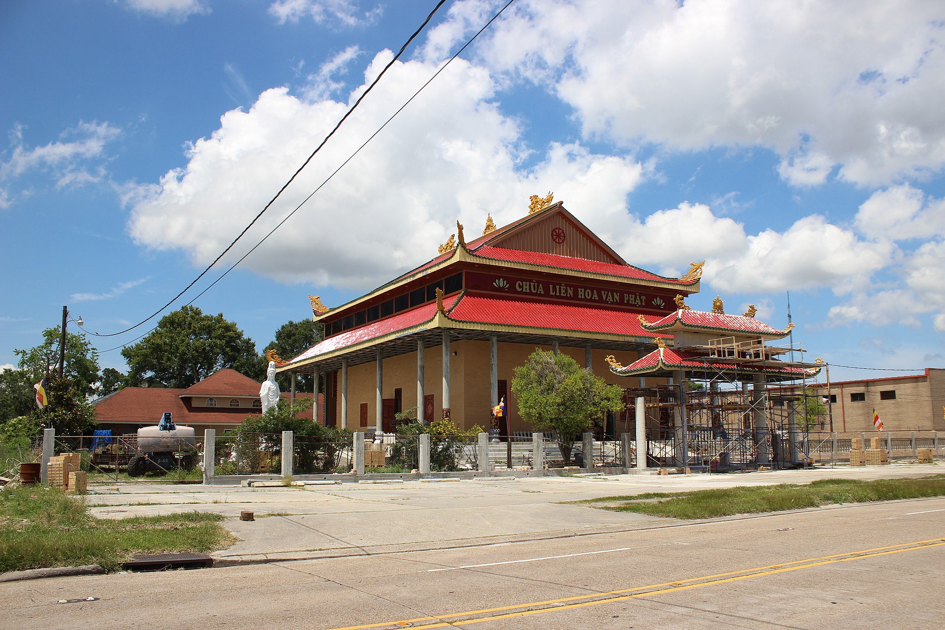 Terrytown, Chua Lien Hoa Vietnamese Buddhist Temple - 08