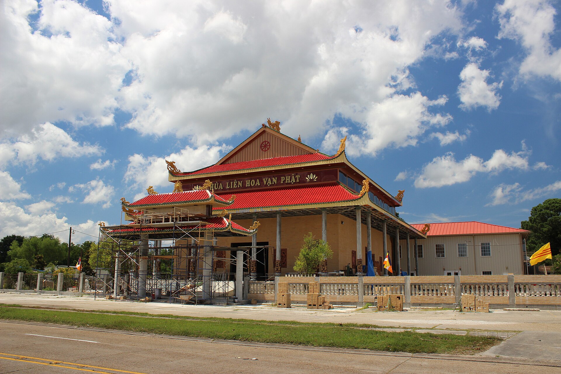 Terrytown, Chua Lien Hoa Vietnamese Buddhist Temple - 07