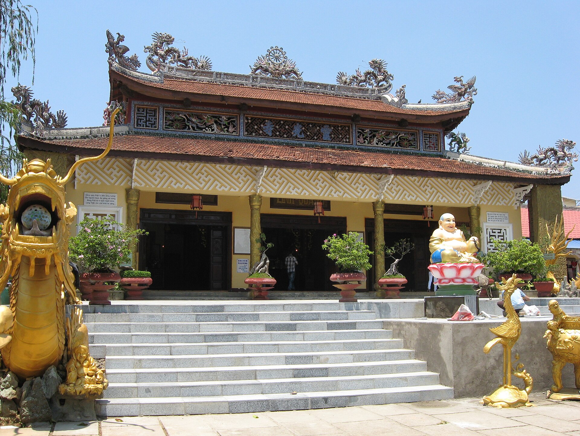 Linh Quang Pagoda 03