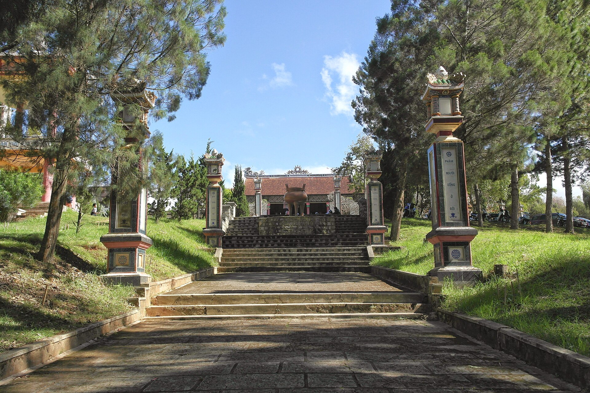 Linh Sơn Cô Tư Đa Lat - panoramio (3)