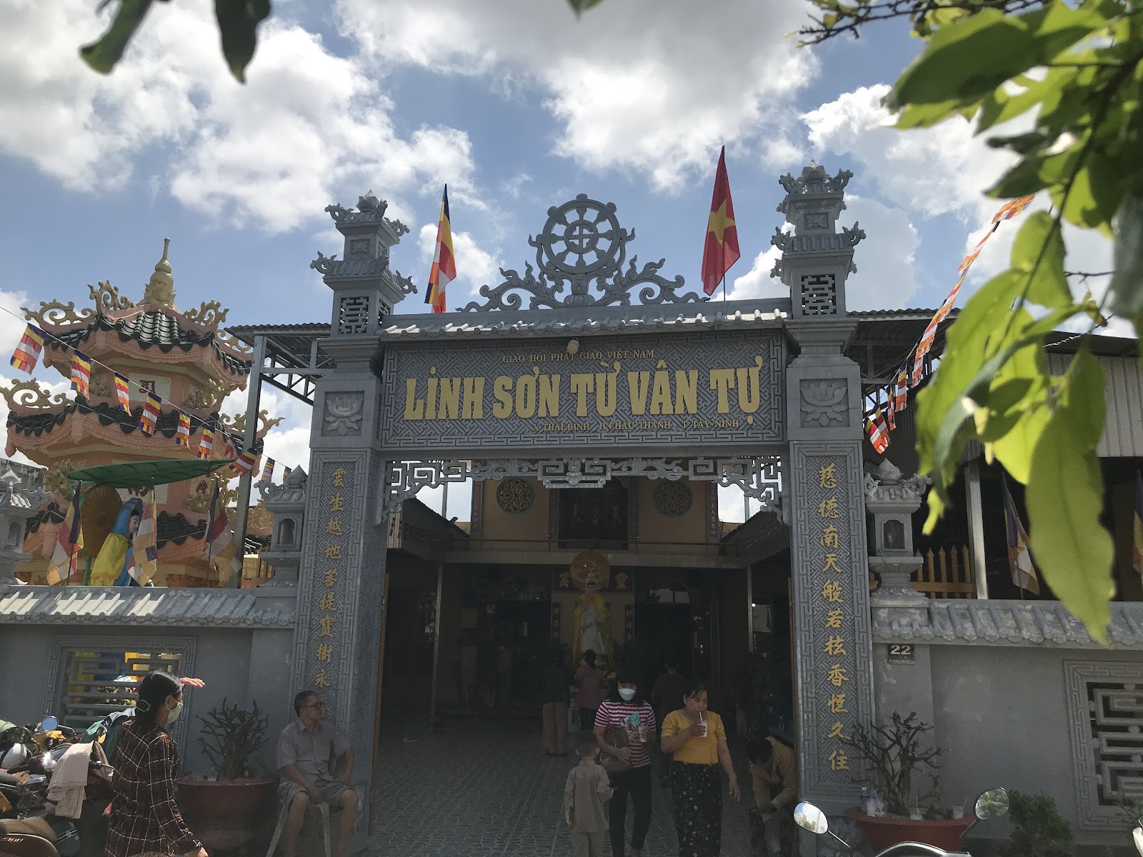 CHÙA LINH SƠN TỪ VÂN