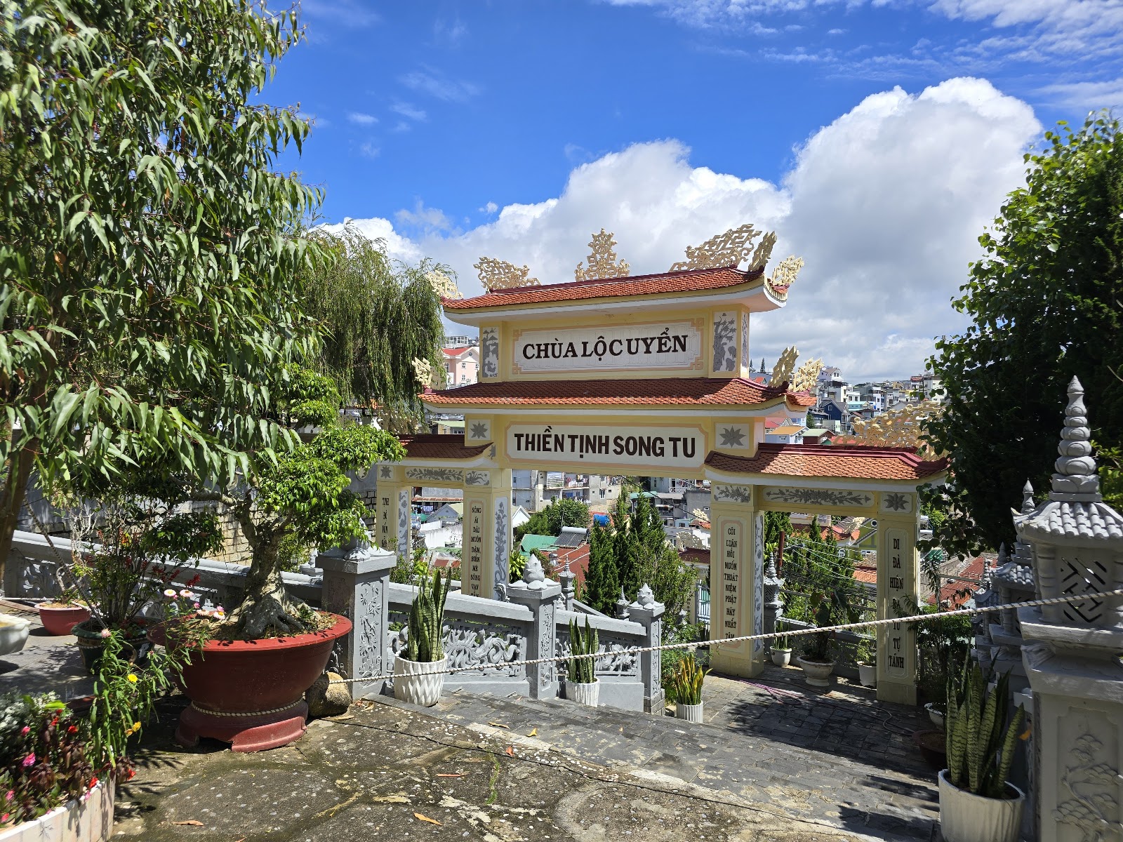 Chùa Lộc Uyển Đà Lạt