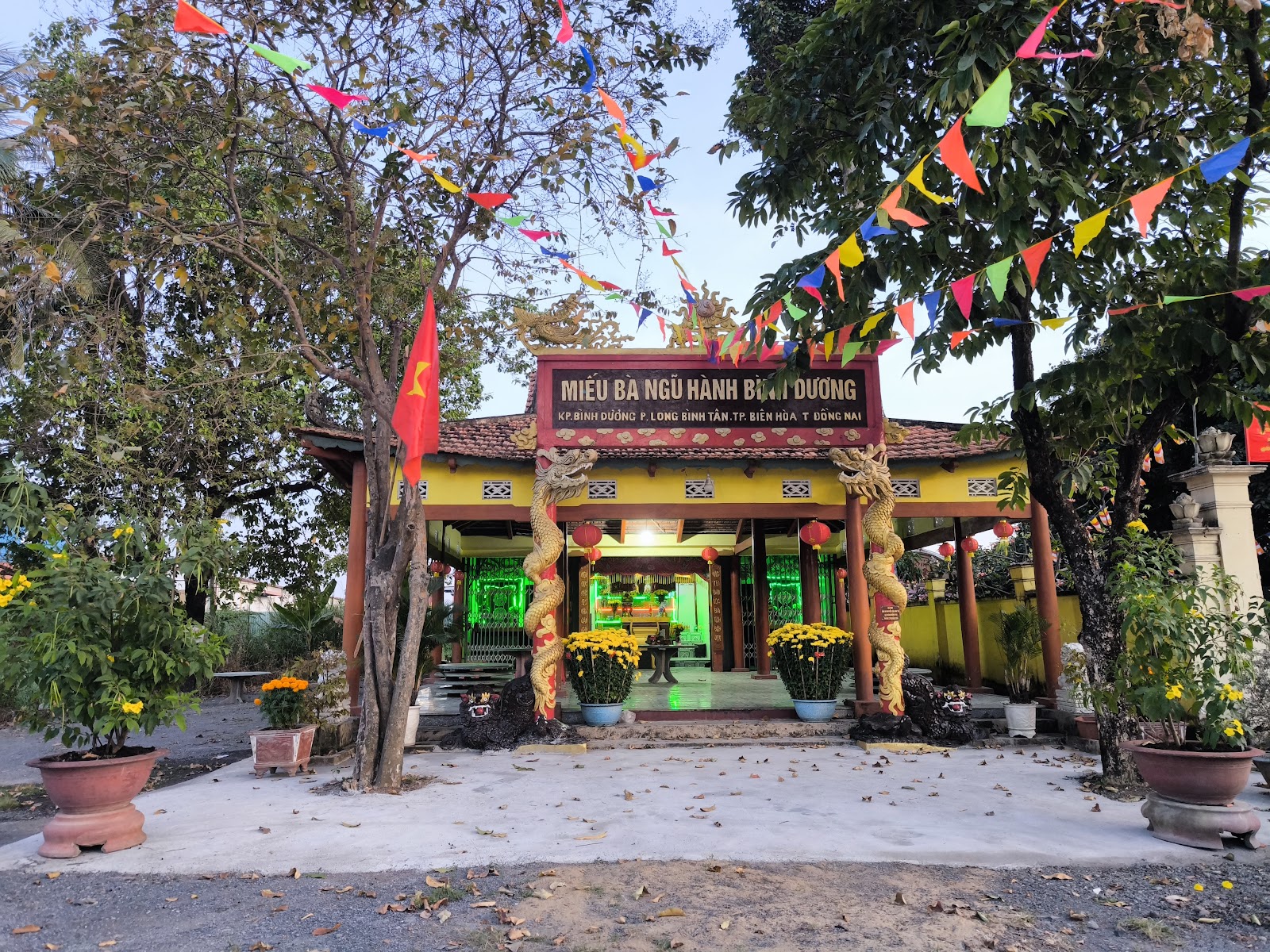 Chùa Long Phú