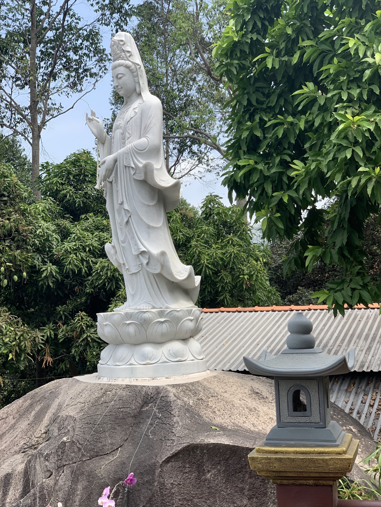 Chùa Long Sơn