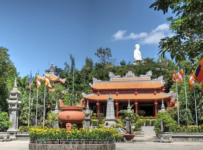 Chùa Long Sơn