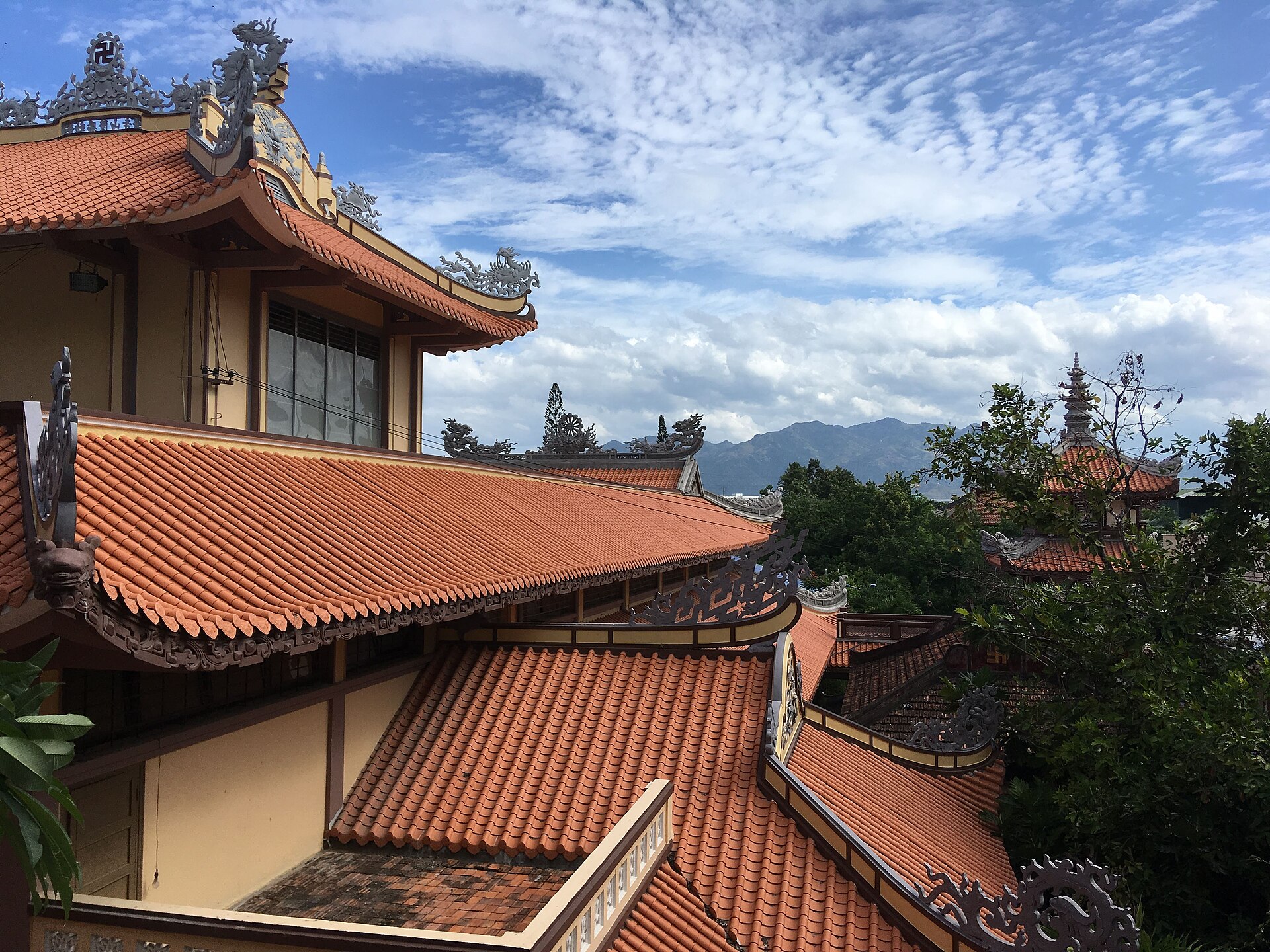 Long Son Pagoda 3