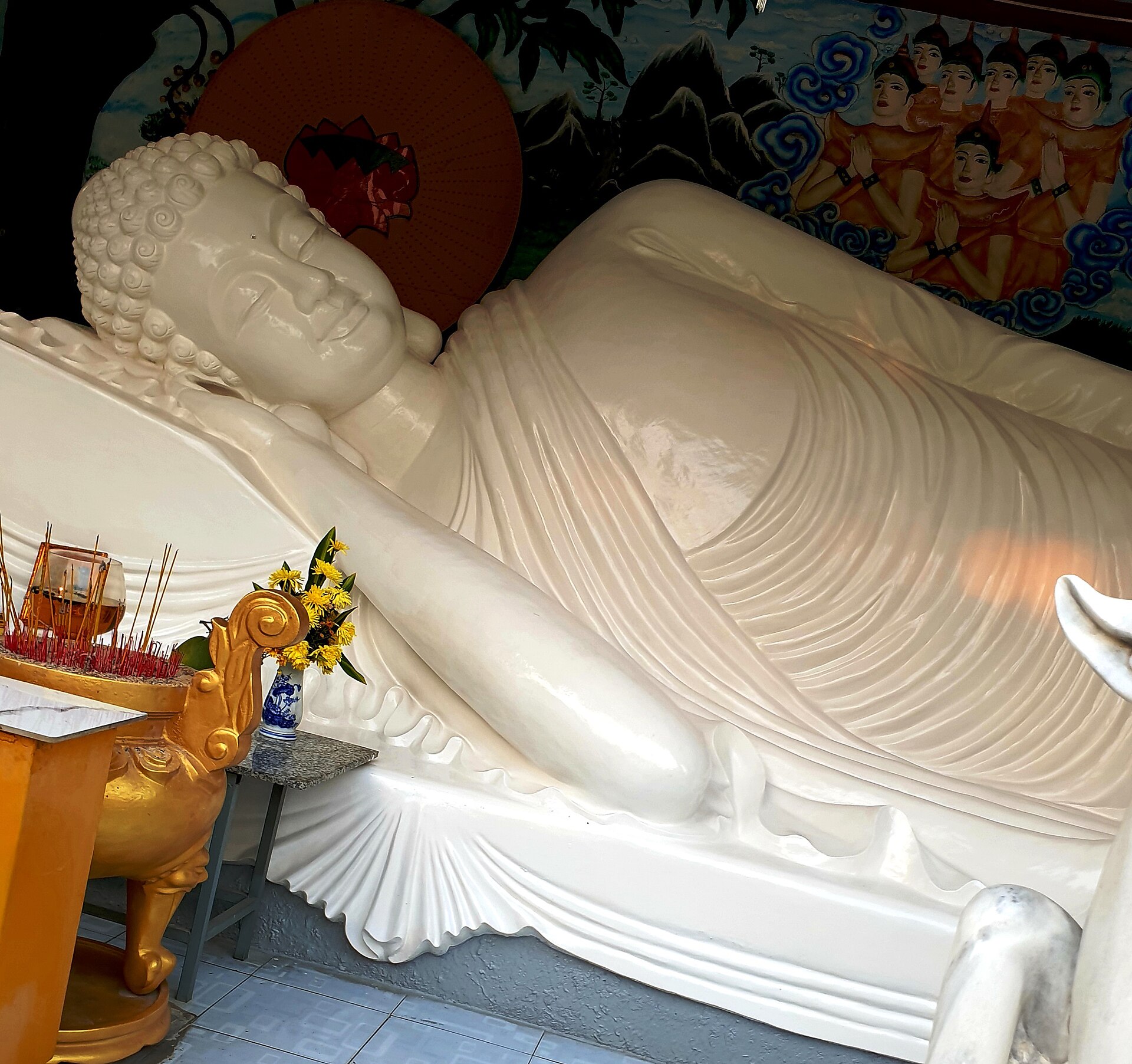 Chùa Vạn Phước, Bình Tân (tượng cẩm thạch Phật nhập Niết Bàn), tháng 12 năm 2021 (2)