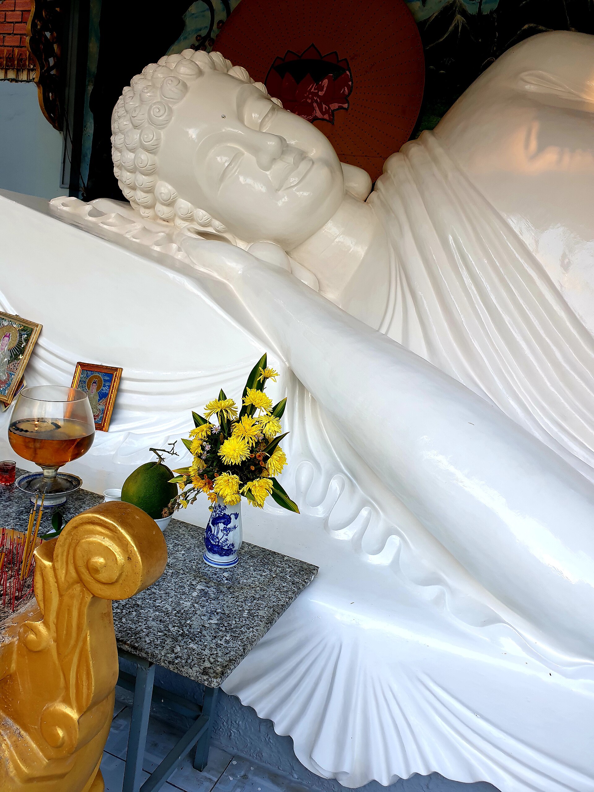 Chùa Vạn Phước, Bình Tân (tượng cẩm thạch Phật nhập Niết Bàn), tháng 12 năm 2021 (3)