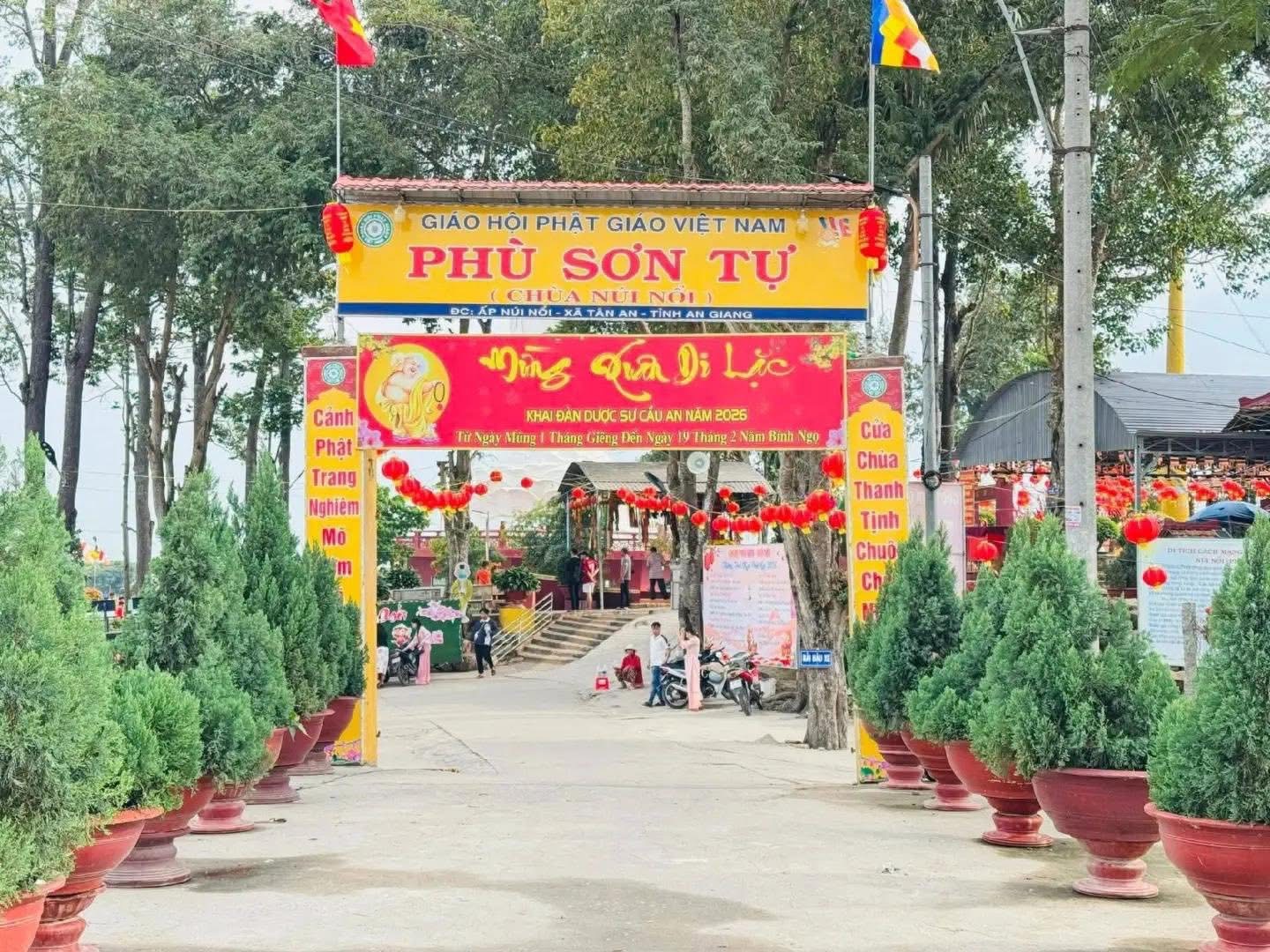 Phù Sơn Tự (Chùa Núi Nổi)