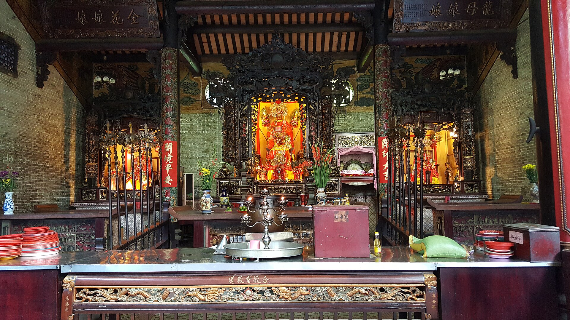 Ông Bổn Pagoda - Nhị Phủ Temple 20180412 154342