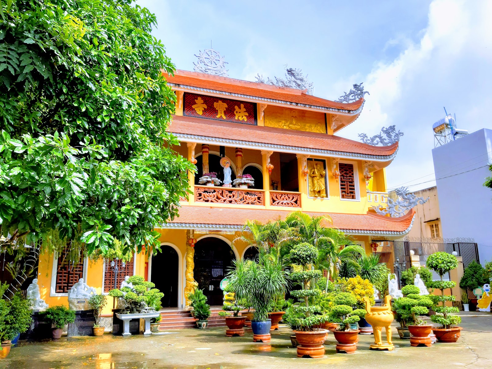 Chùa Pháp Bảo