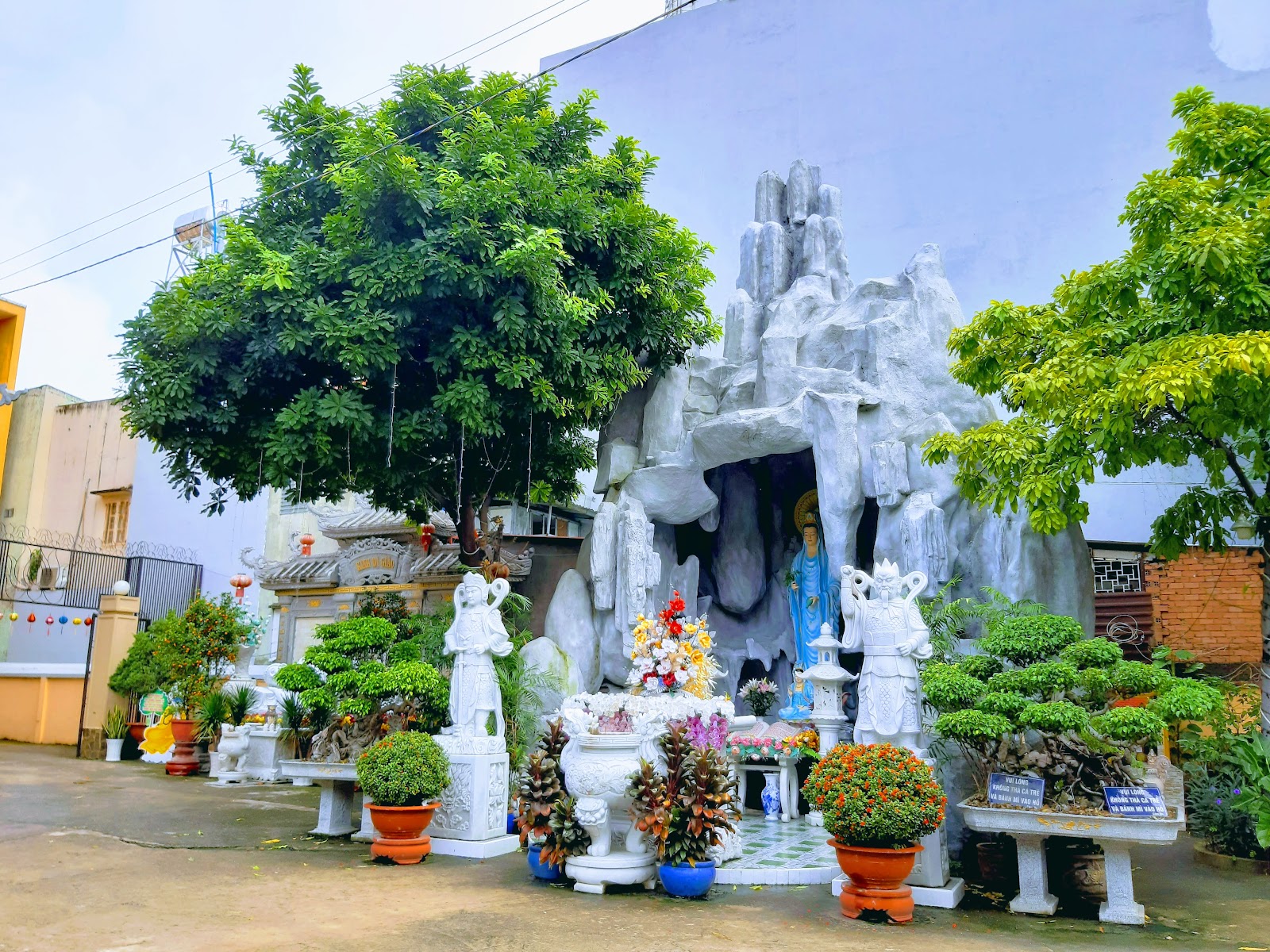 Chùa Pháp Bảo