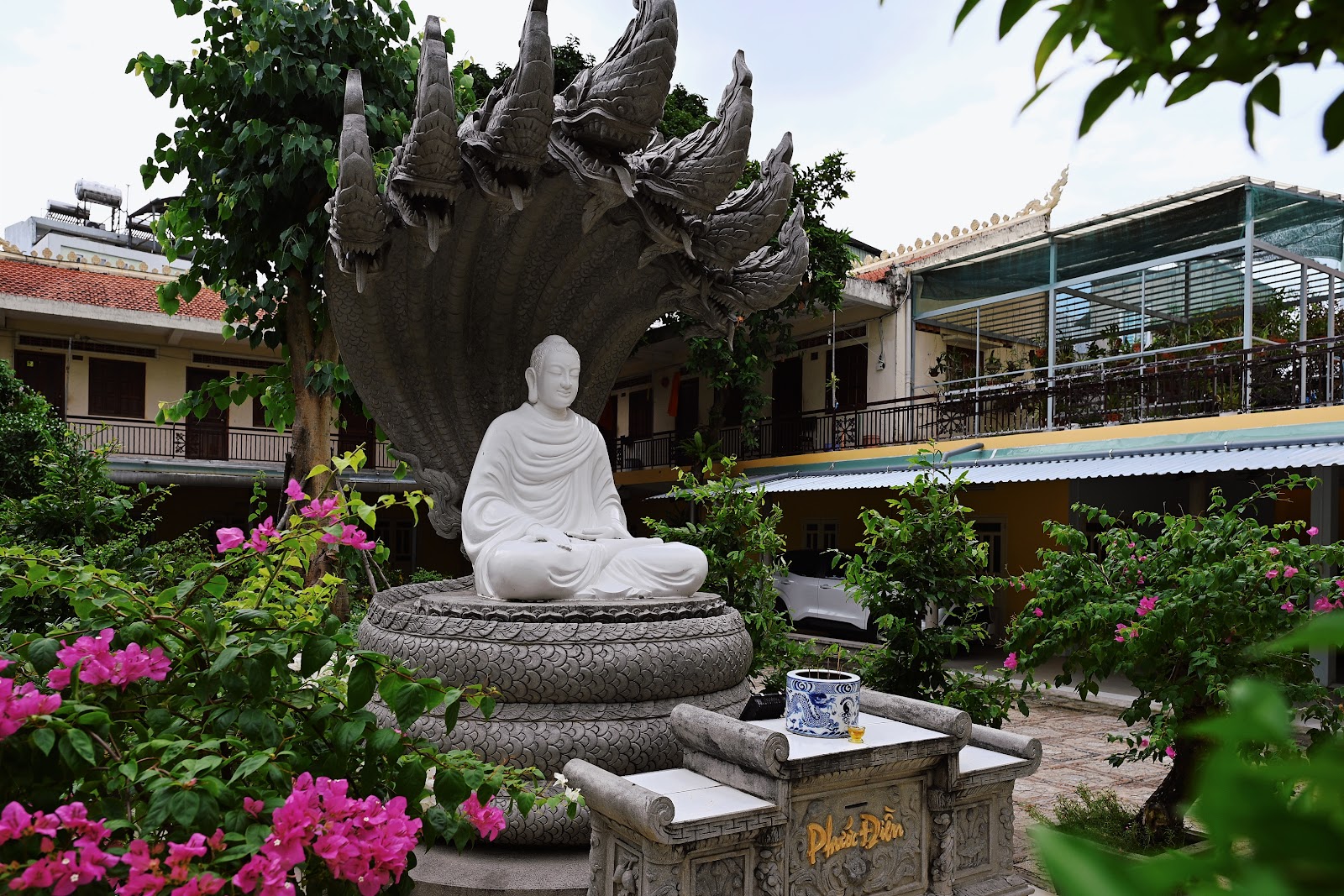 Chùa Phật Bảo (Theravāda)