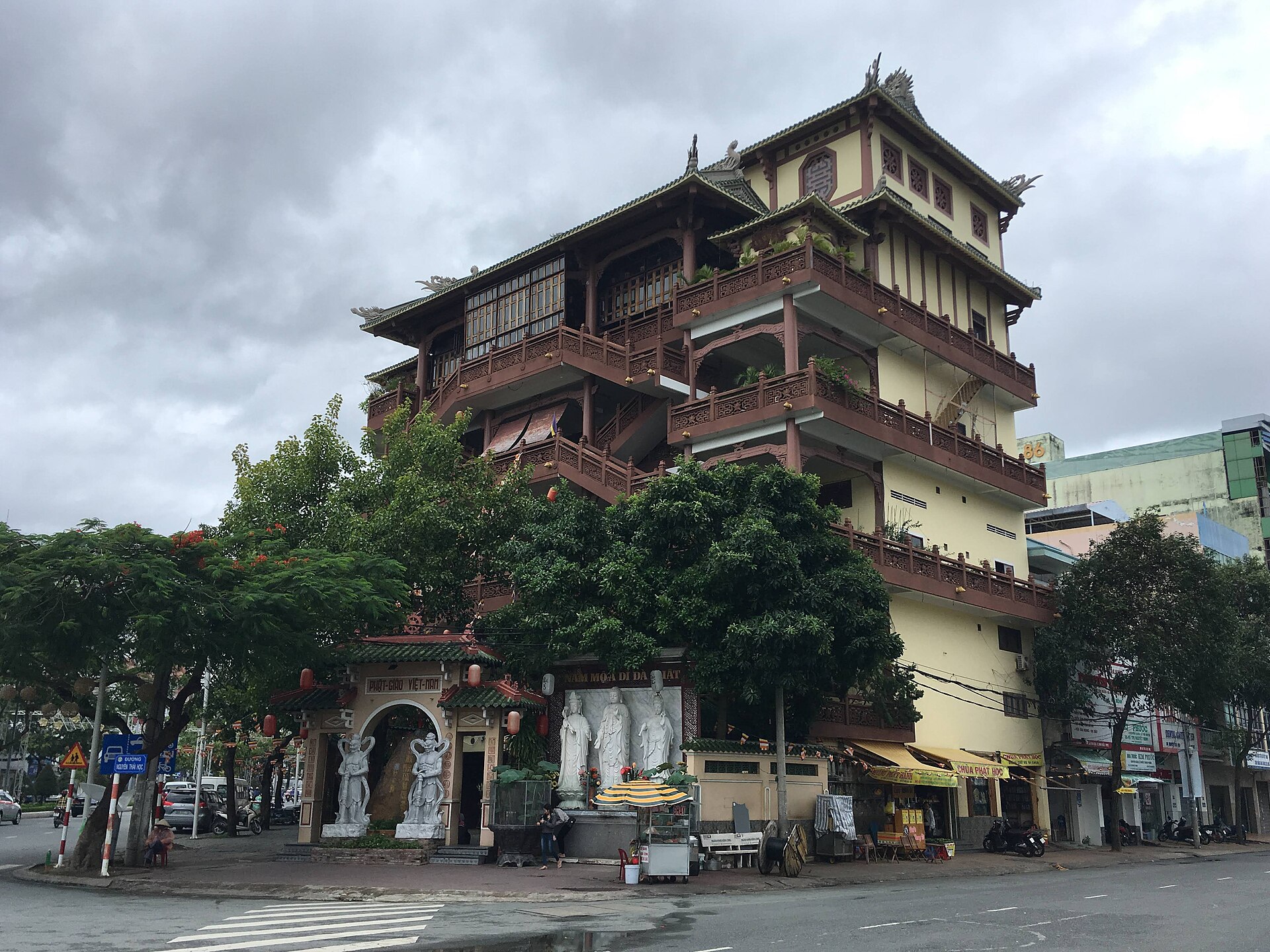 Phat Hoc Pagoda