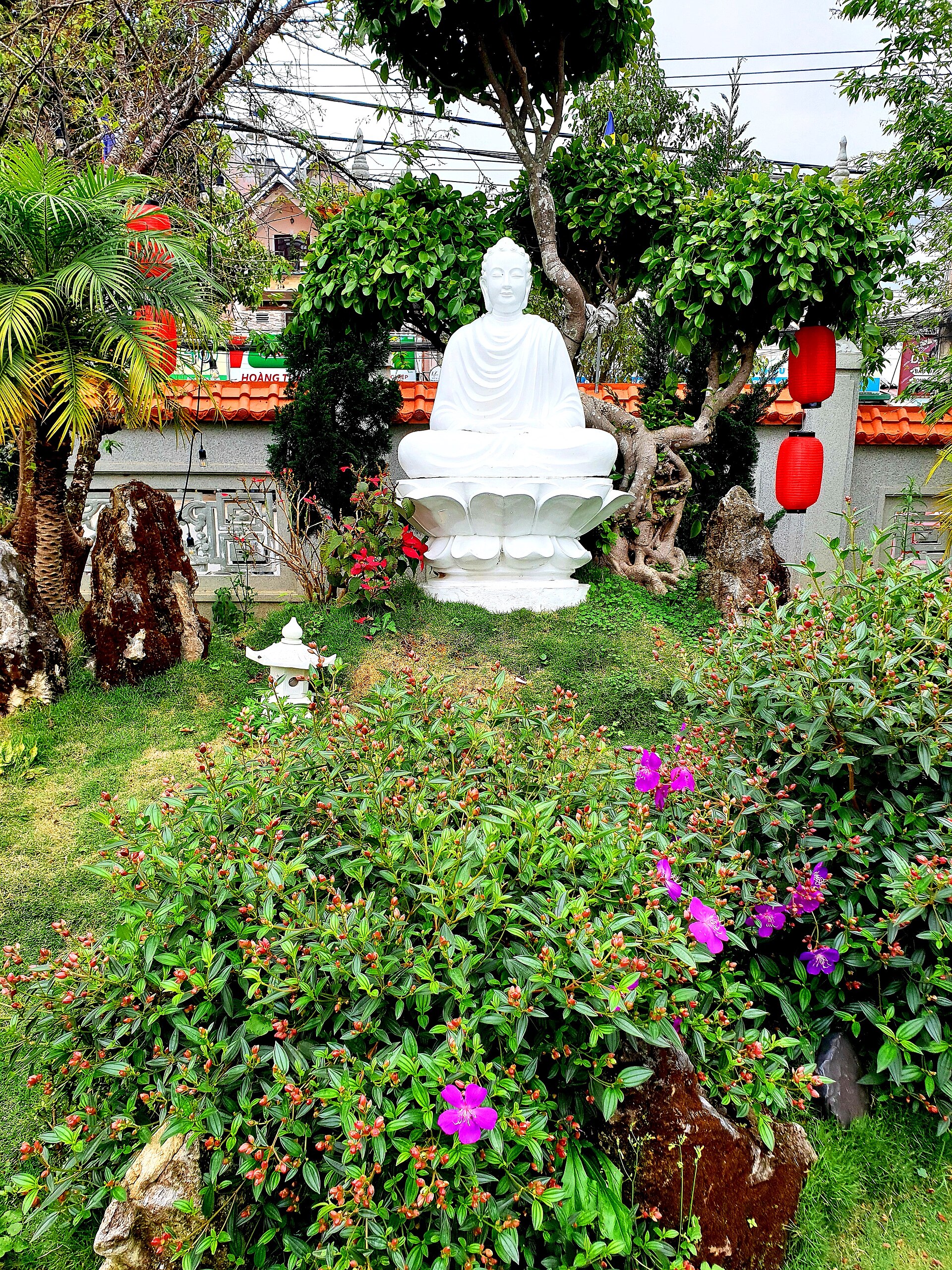 Chùa Trúc Lâm (Tịnh Tâm viên, tượng Phật nhỏ) (4)