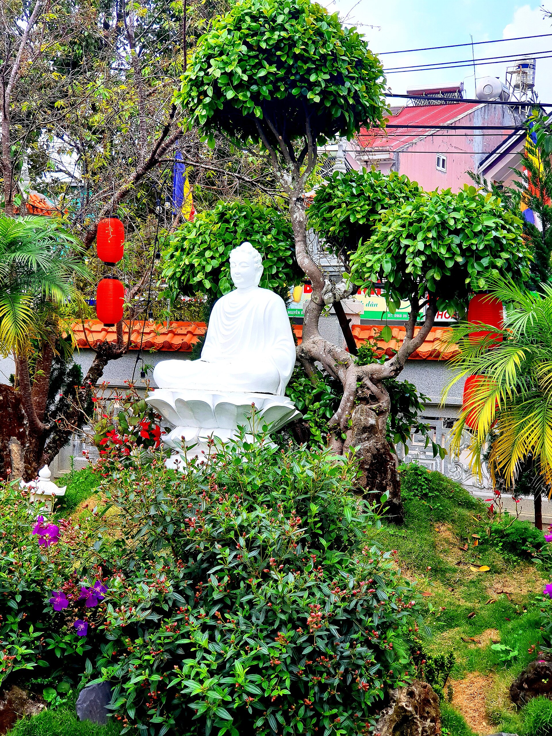 Chùa Trúc Lâm (Tịnh Tâm viên, tượng Phật nhỏ) (5)
