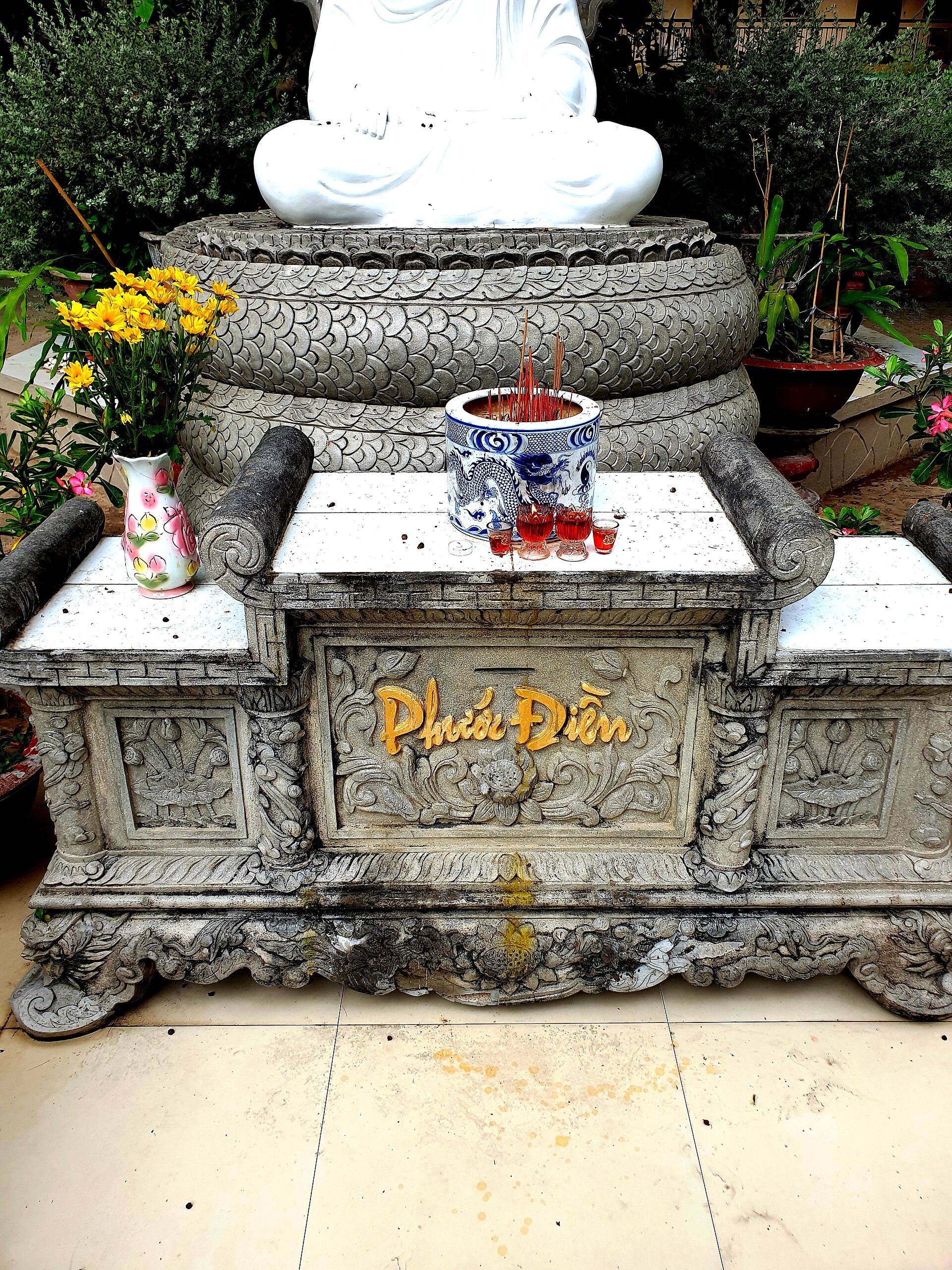Chùa Phật Bảo (hộp thùng phước điền)