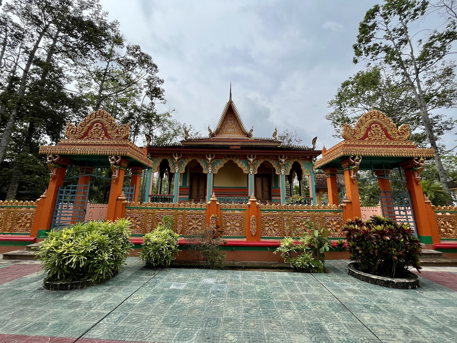 Chùa Khươne | វត្ត ចម្បកមាស
