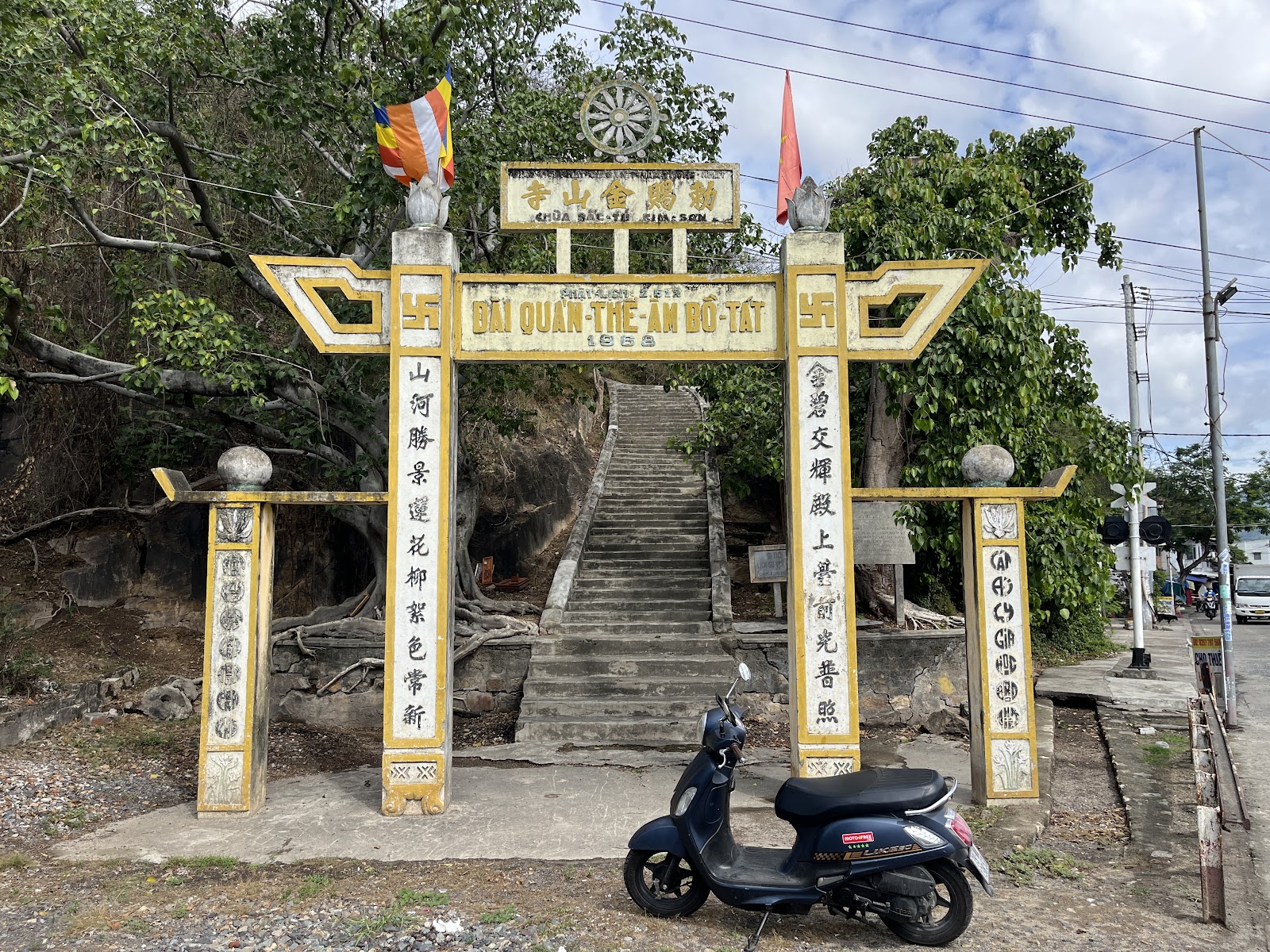 Chùa Sắc Tứ Kim Sơn