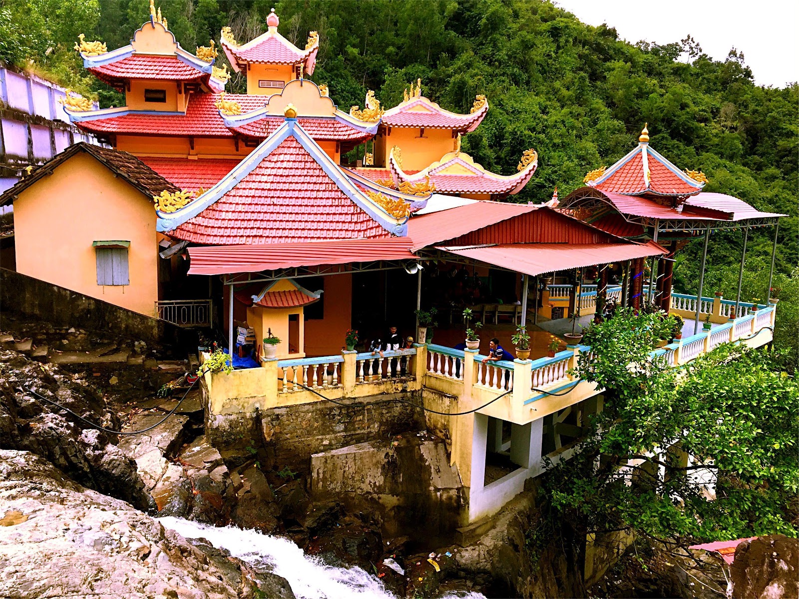 Chùa Suối Đổ