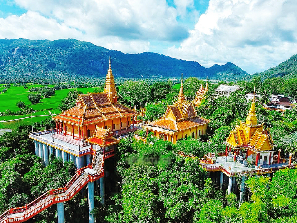 វត្តភ្នំតាបា - Chùa Tà Pạ