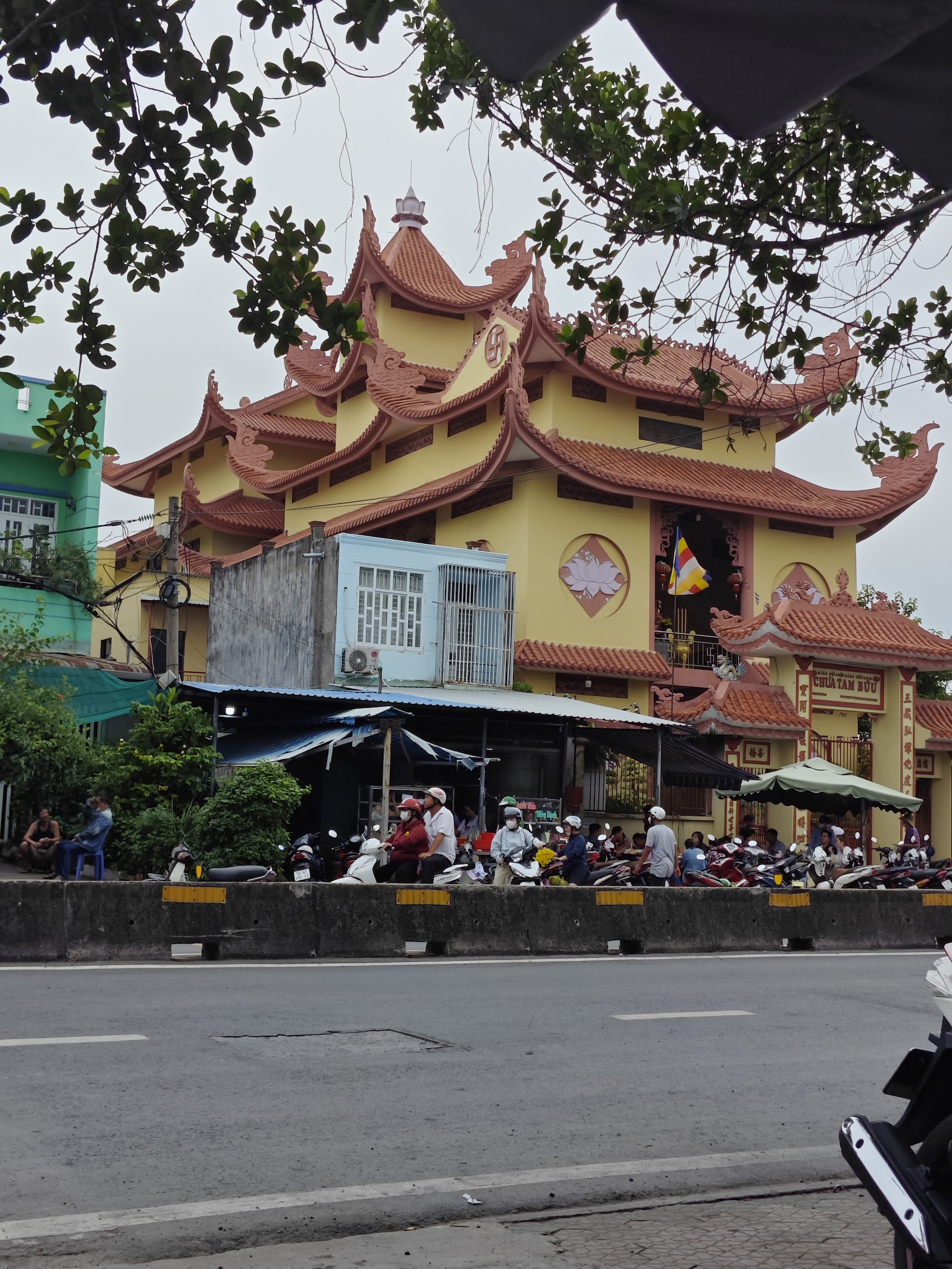 Chùa Tam Bửu