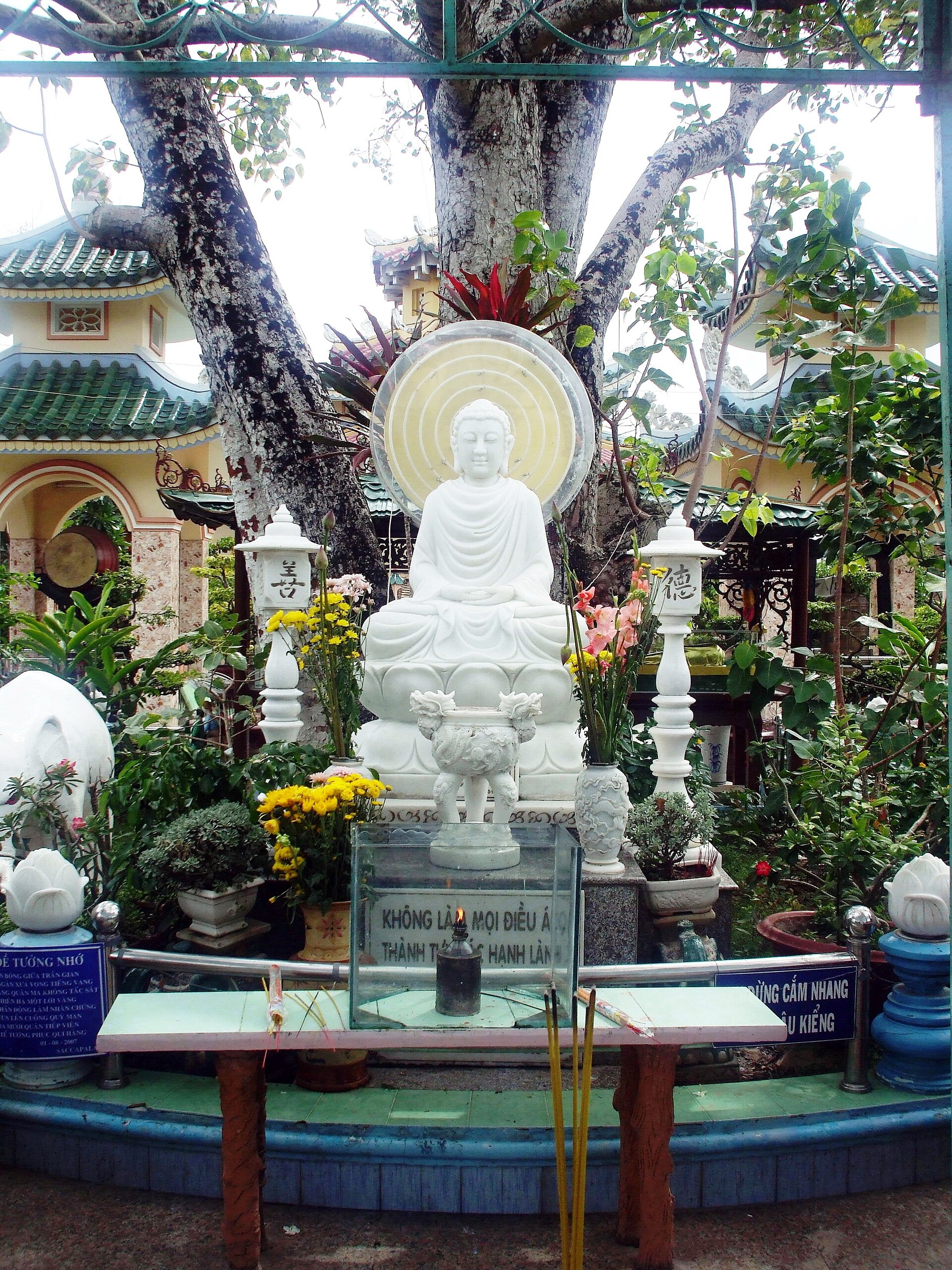 Tượng Phật Thích Ca ở Châu Đốc