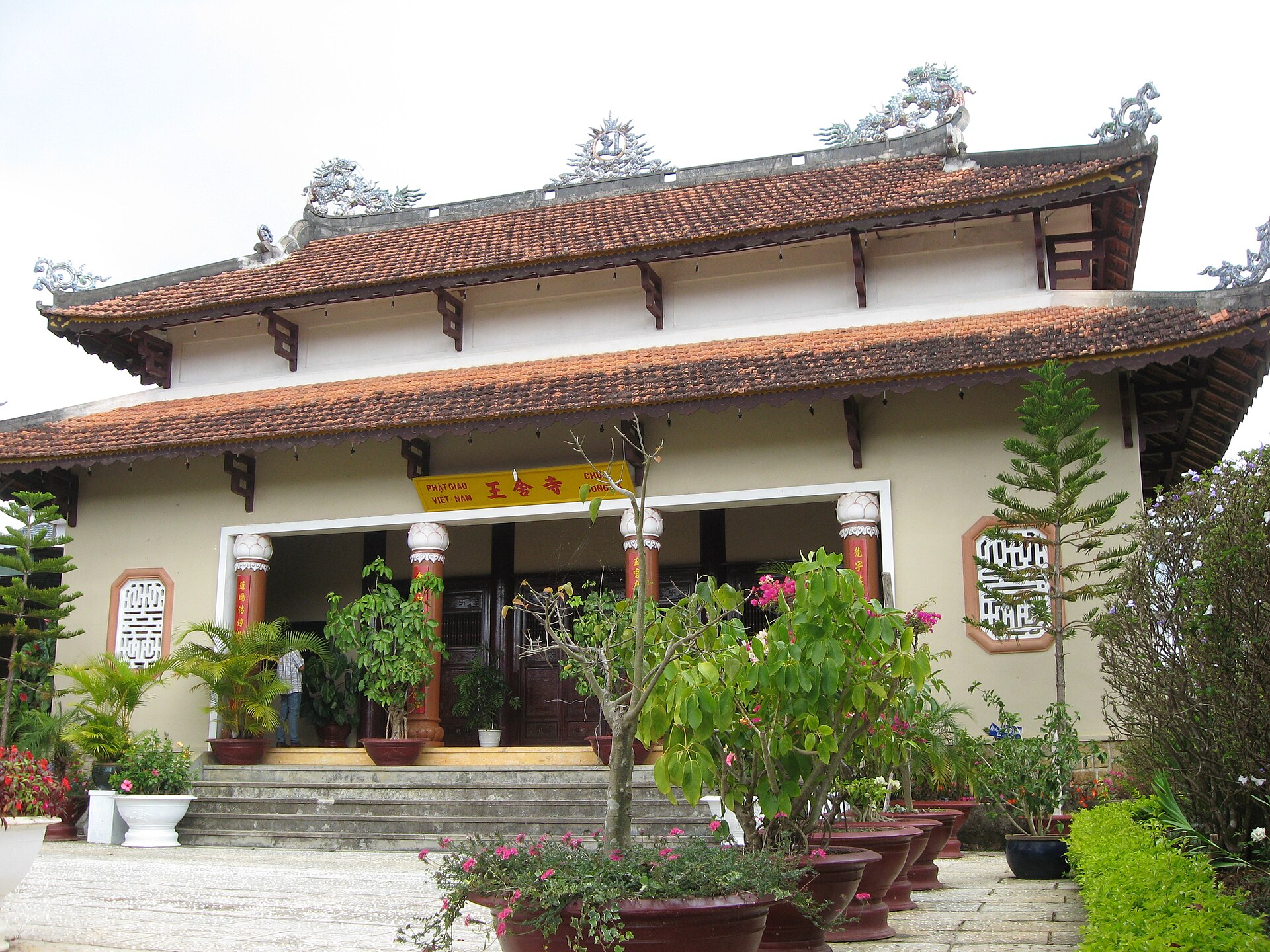 Vuong Xa Pagoda 04