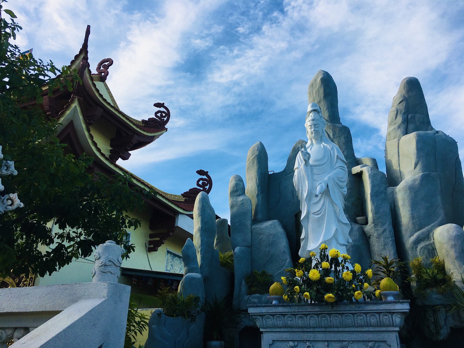 Hưng Cần Tự