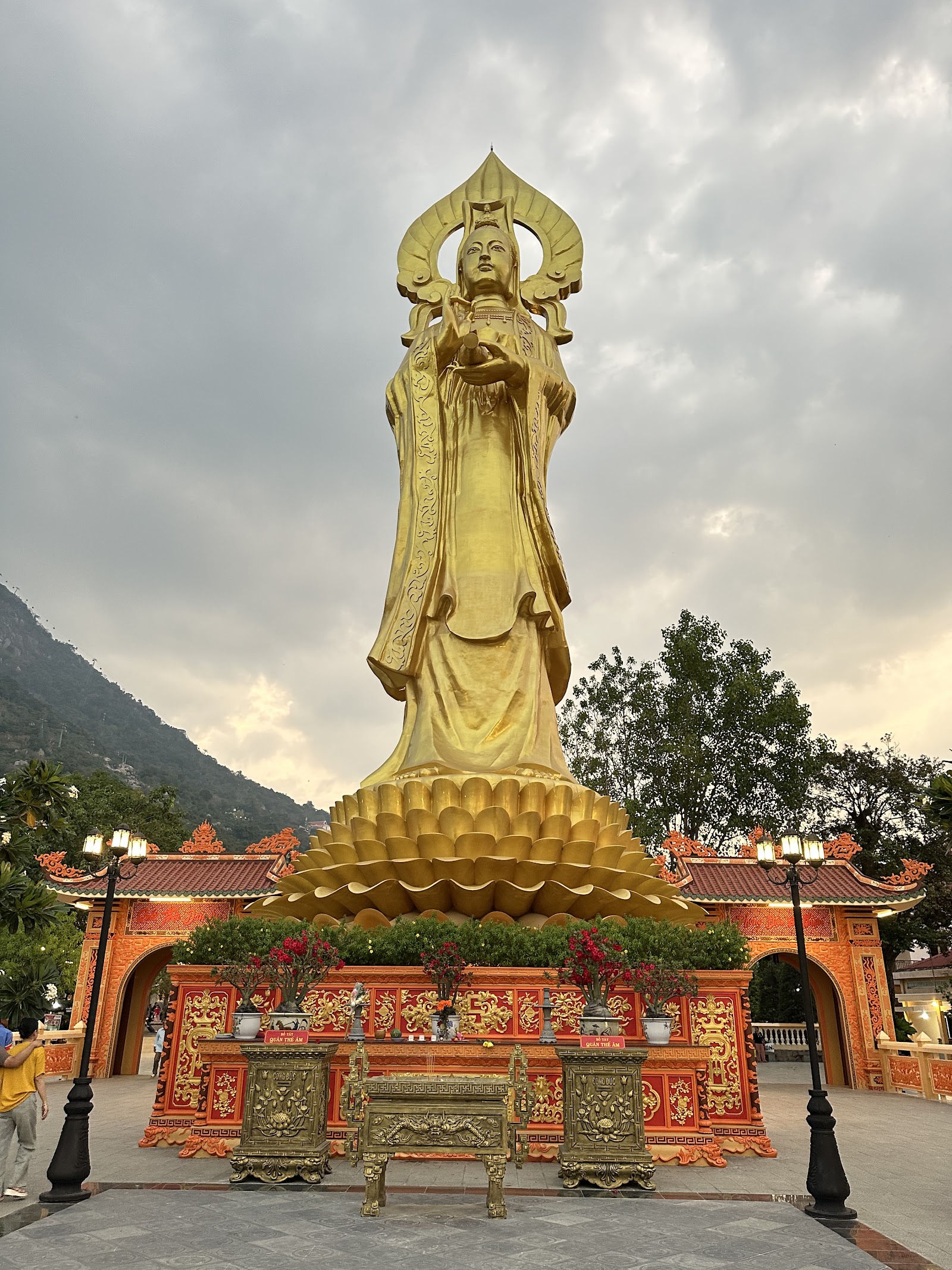Long Châu Phước Trung Tự