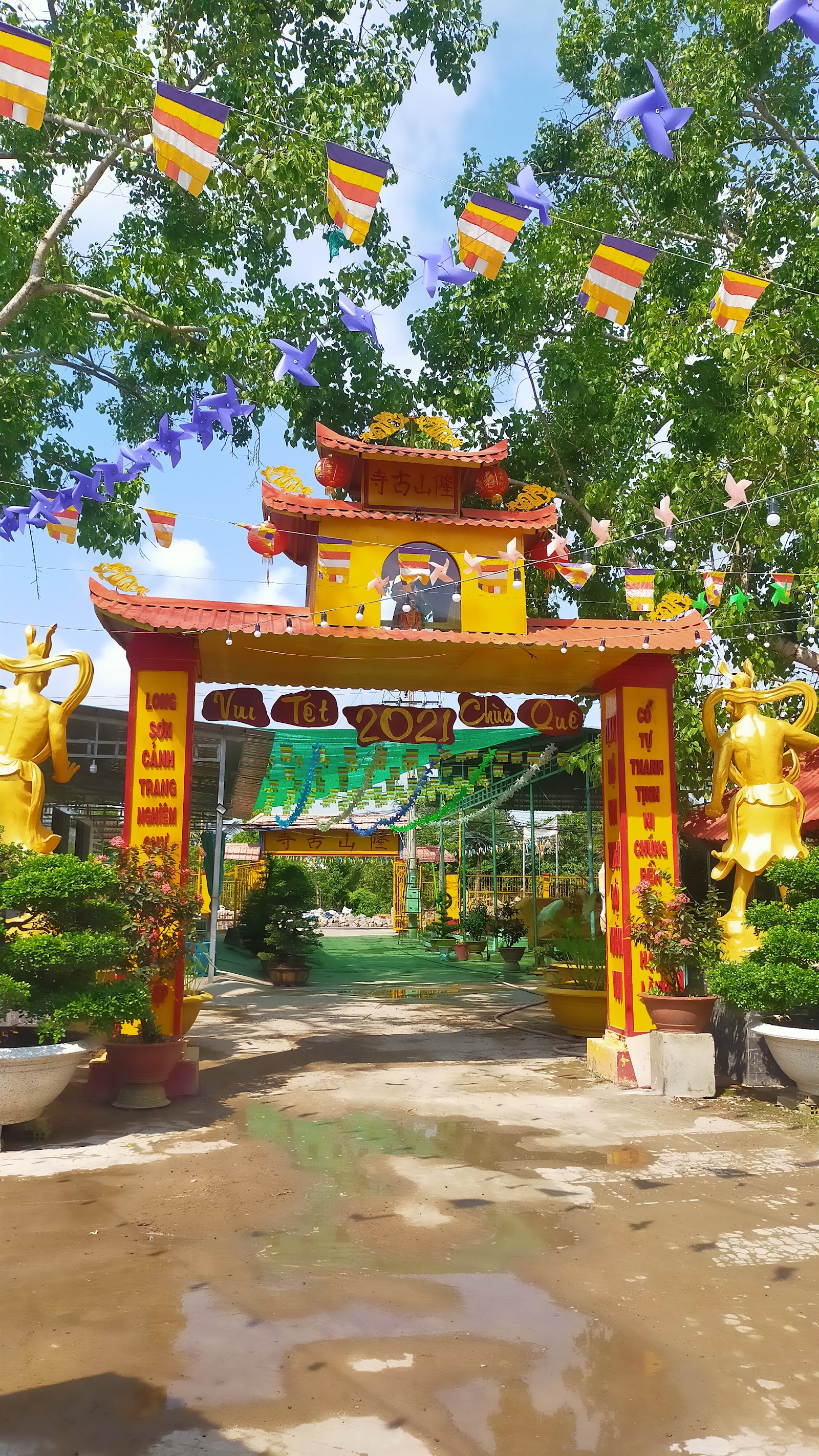 CHÙA LONG SƠN (Long Sơn Cổ Tự)
