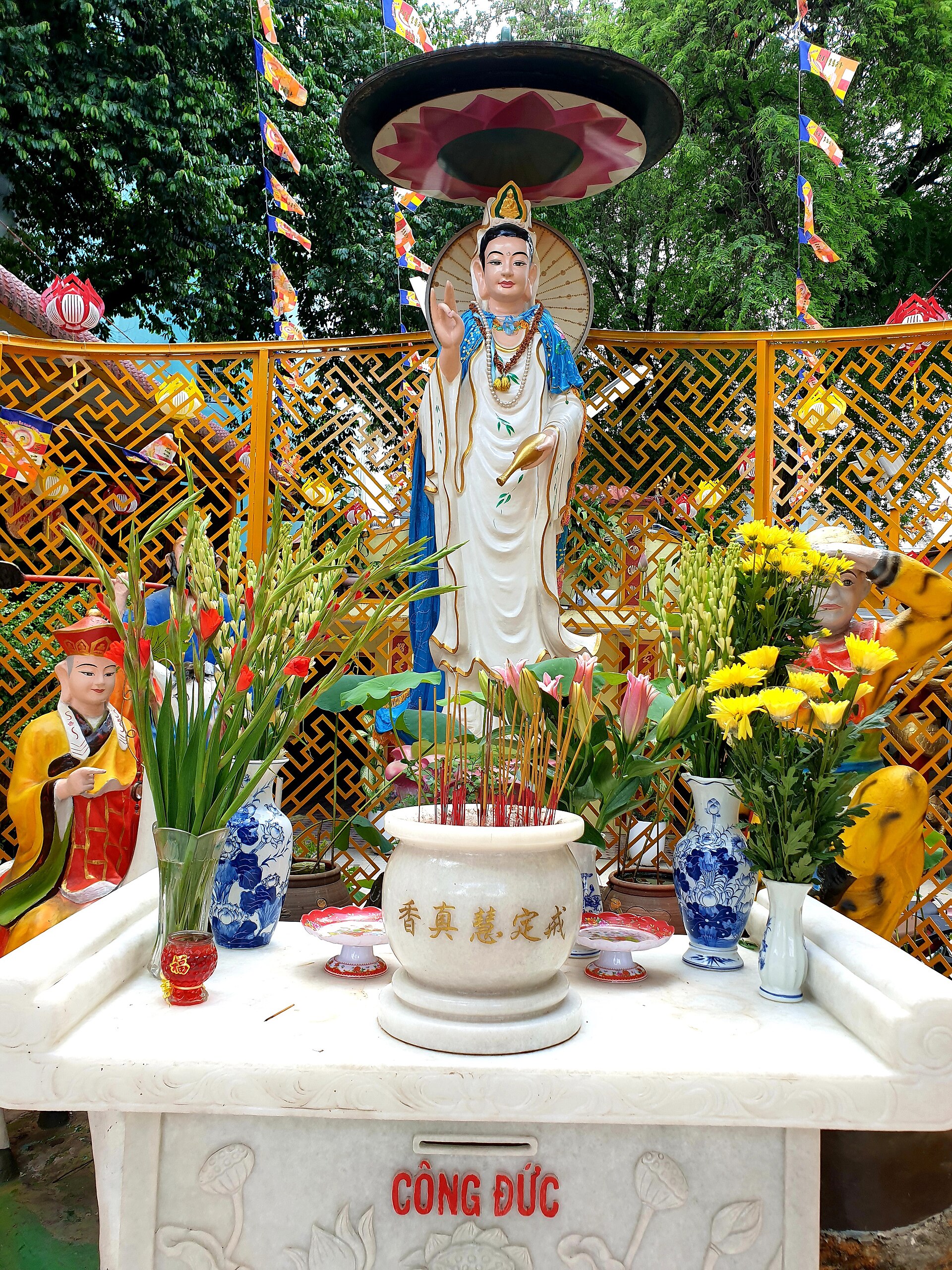 Huyền Trang tự Gò Vấp (tượng mẹ Quan Âm) (9)