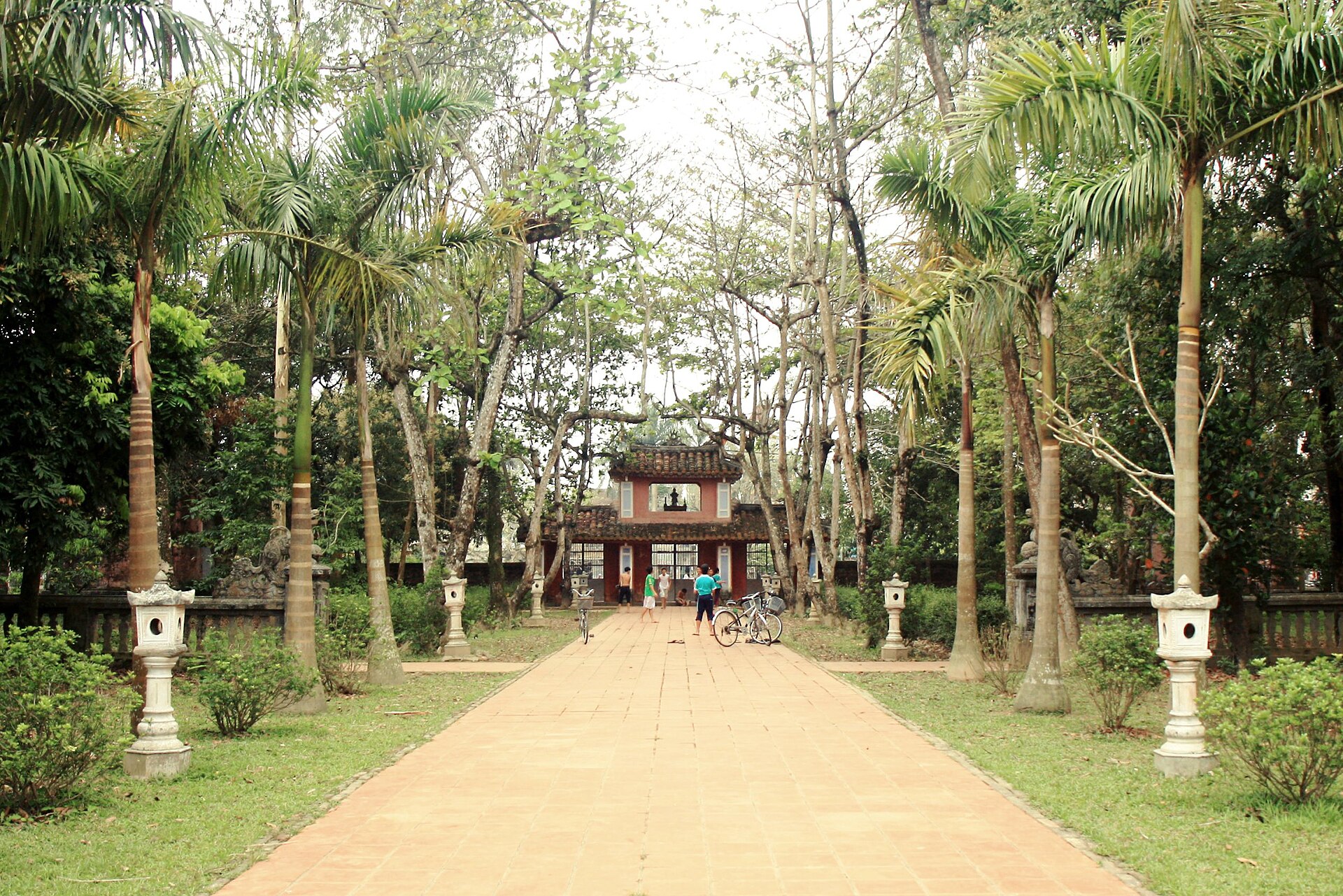 Dieu De National pagoda, Huế (5679301235)