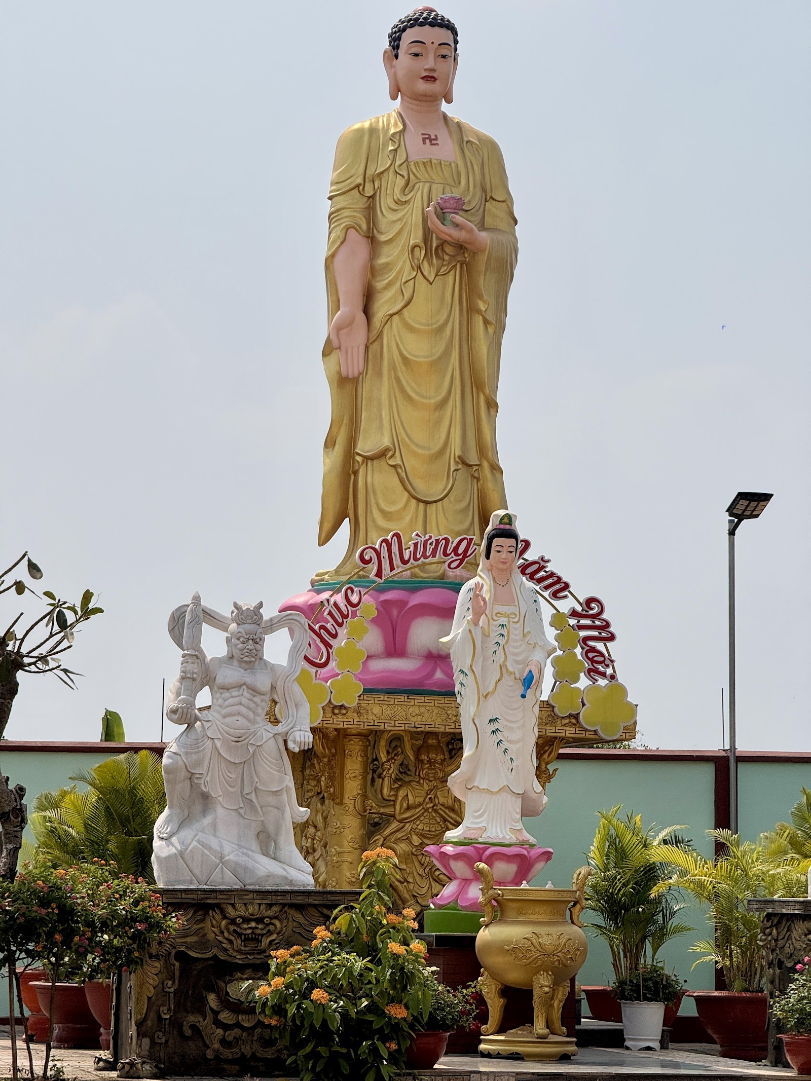Sắc Tứ Thiên Tôn tự