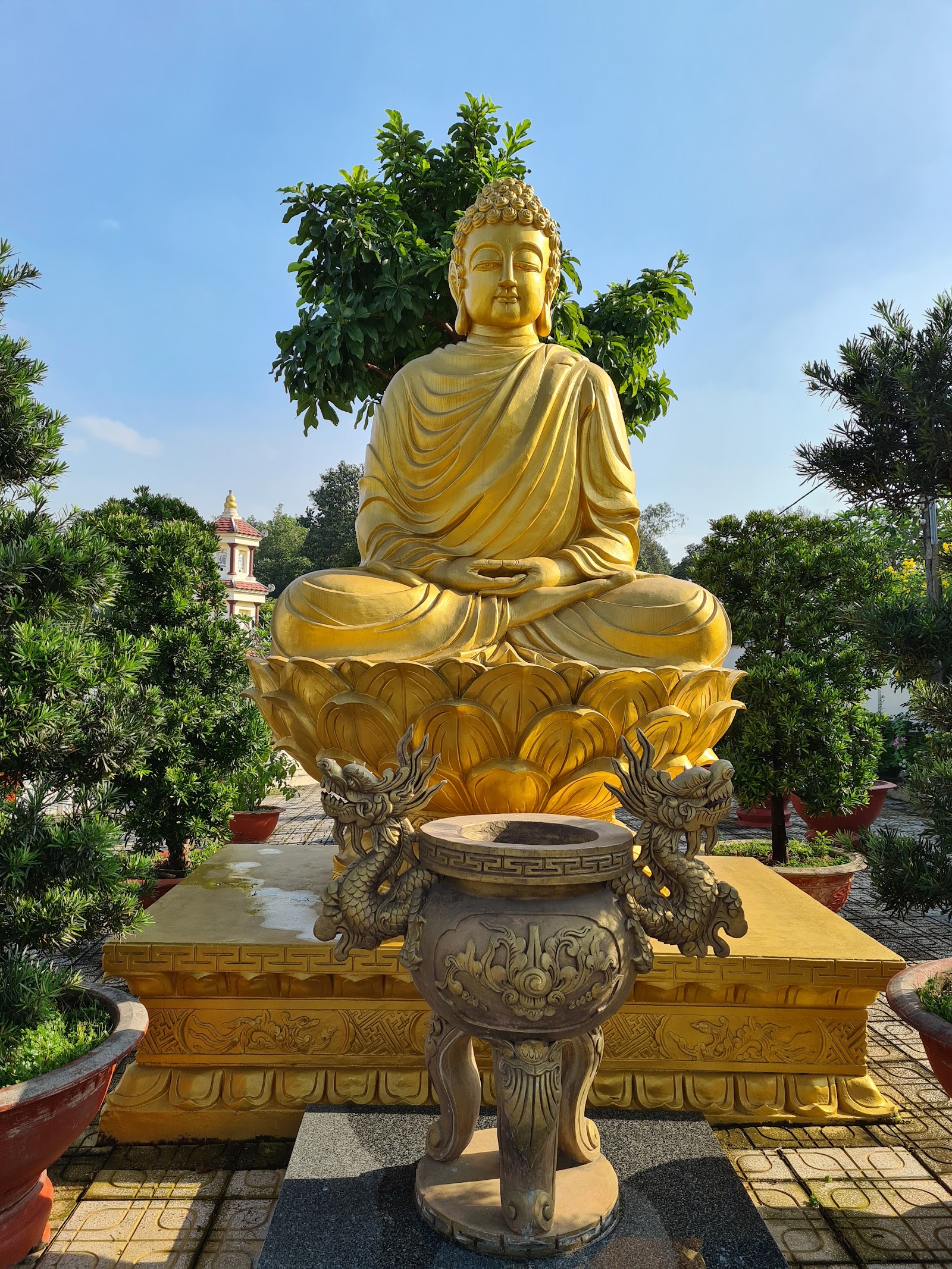 Sắc Tứ Thiên Tôn tự