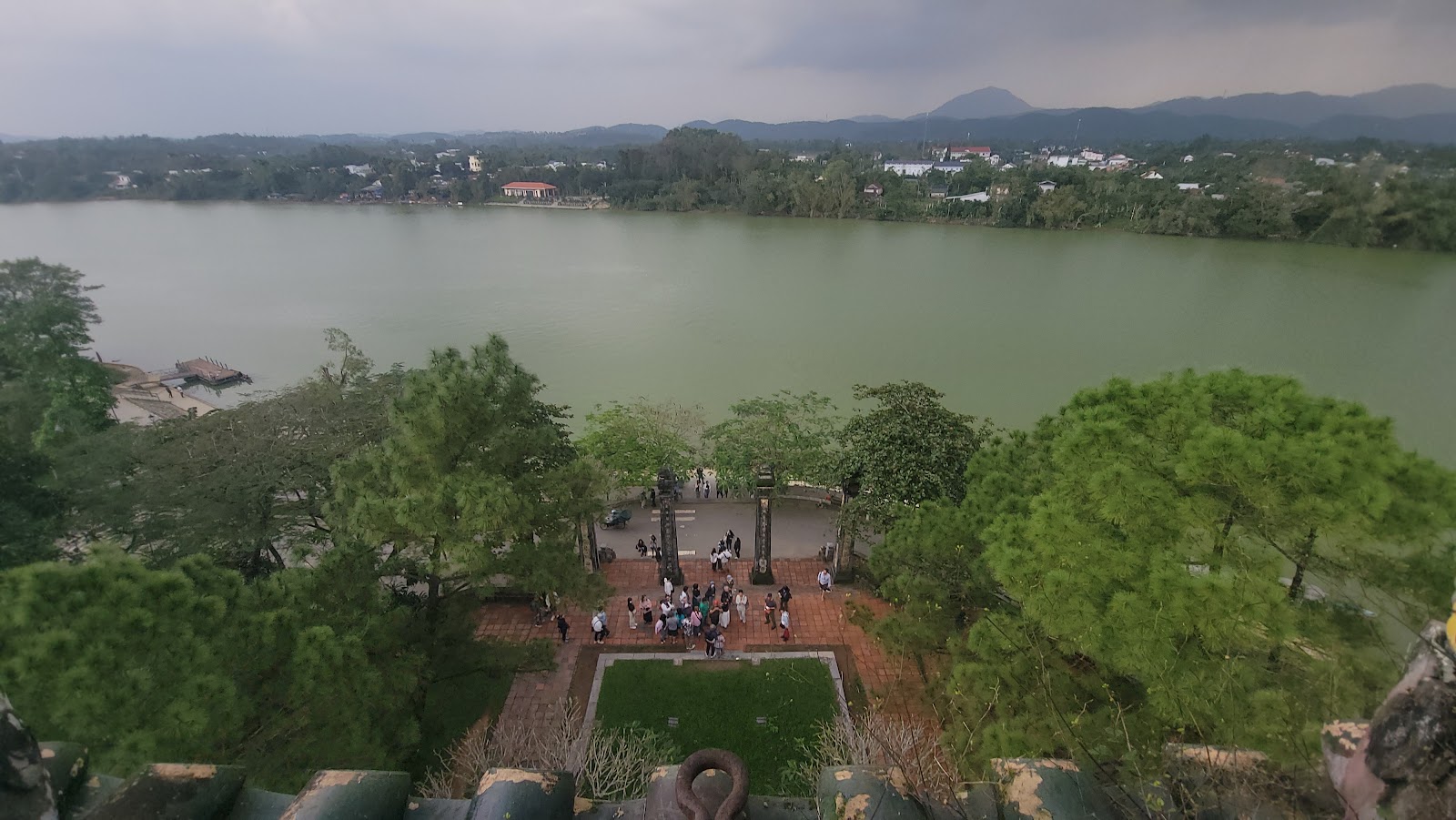 Tháp Phước Duyên